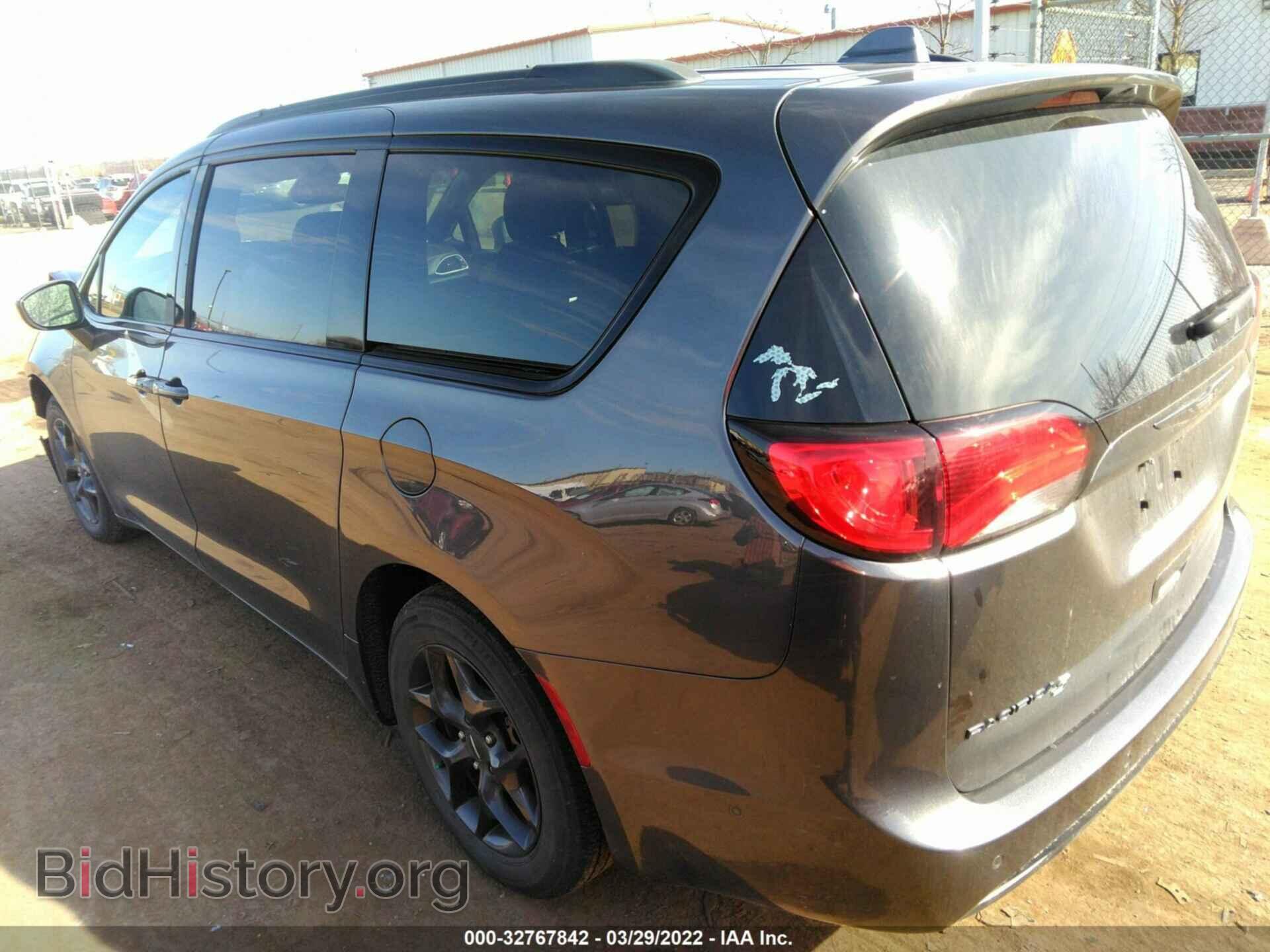 2018 CHRYSLER PACIFICA - VIN: 2C4RC1EG8JR321544 - Photo 3