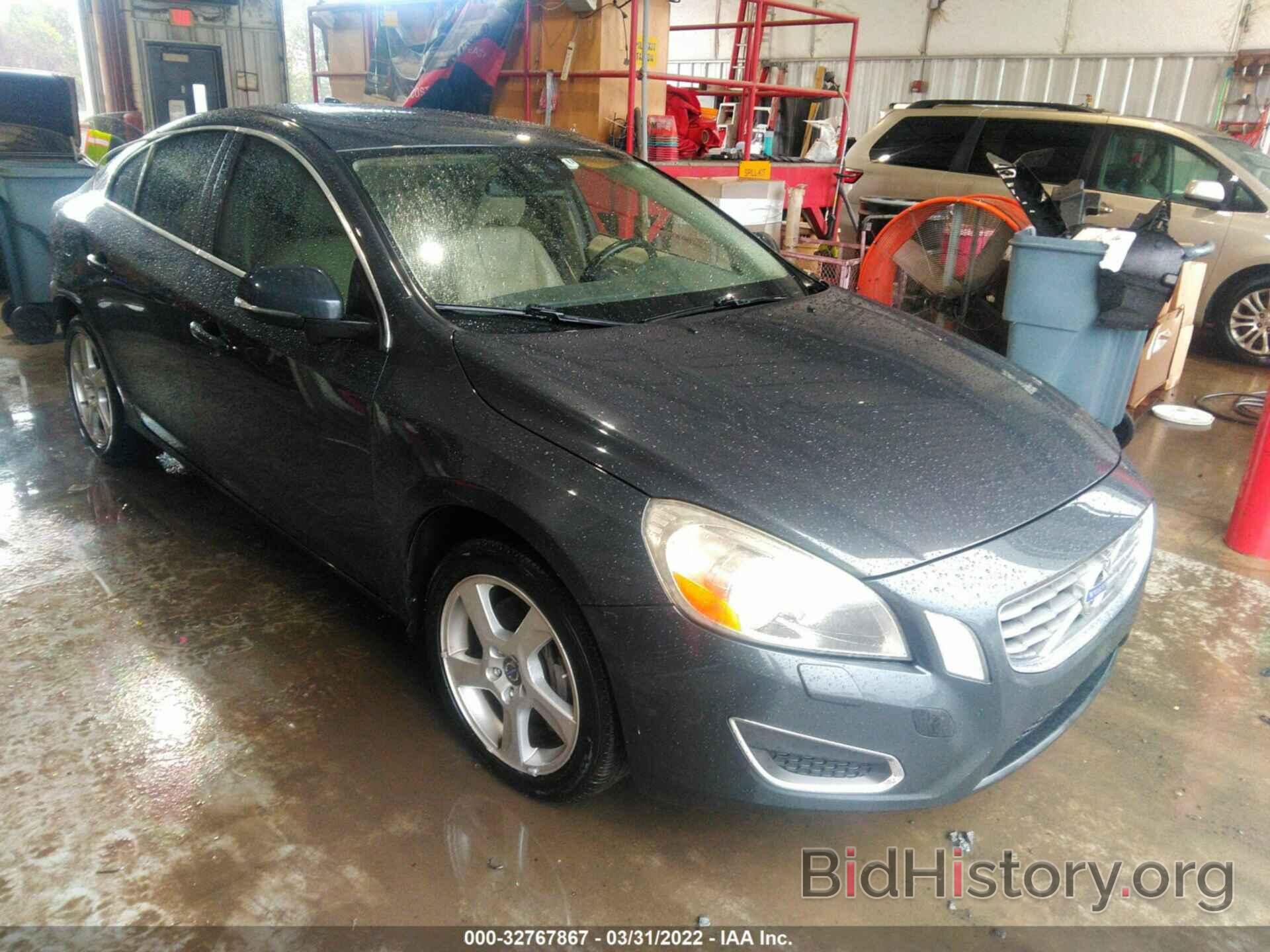 Photo YV1622FSXC2143193 - VOLVO S60 2012