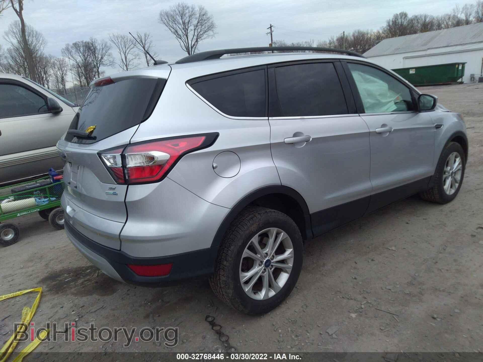 2017 FORD ESCAPE - VIN: 1FMCU9GD8HUB84859 - Фото 4