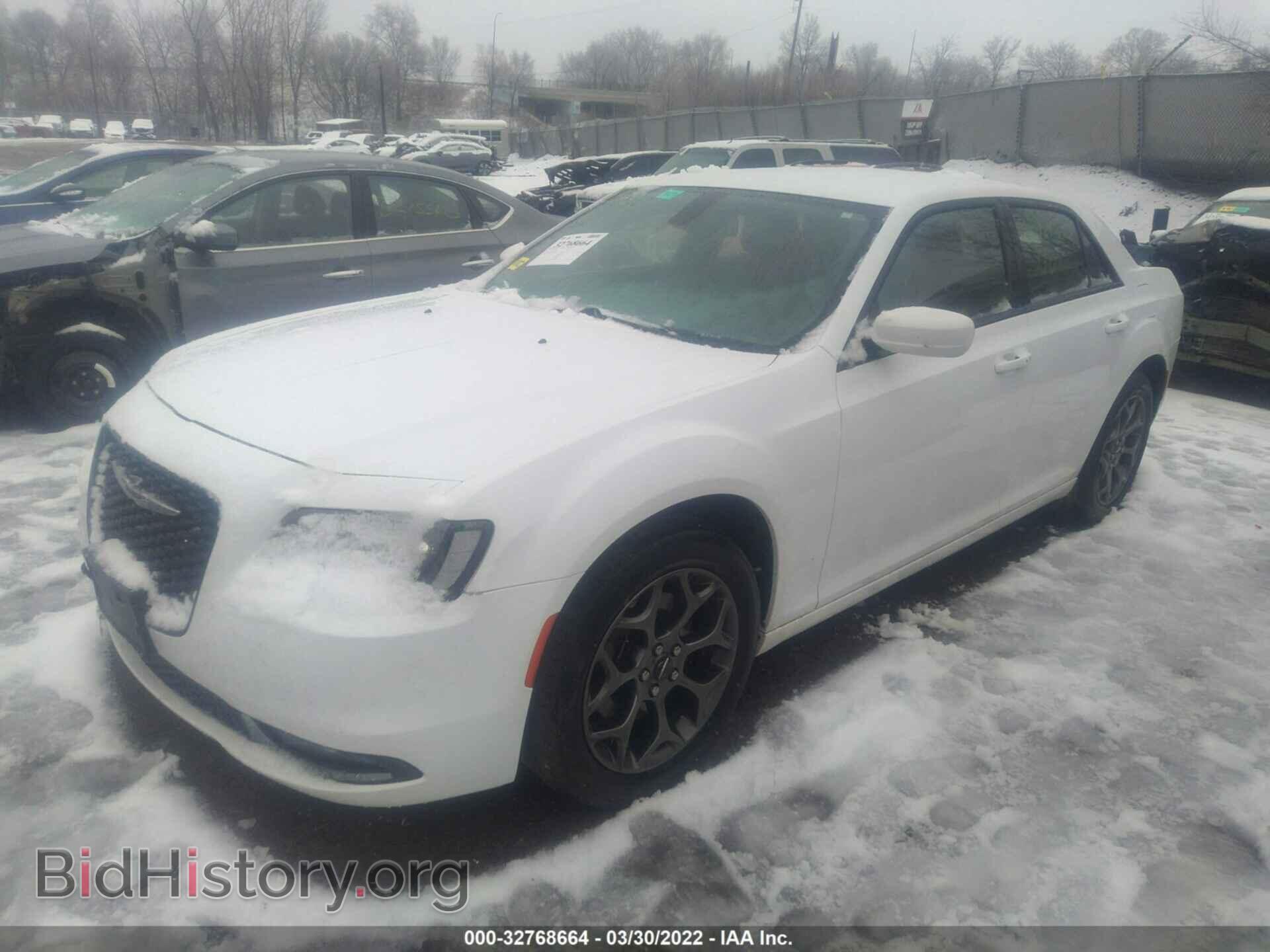 2017 CHRYSLER 300 - VIN: 2C3CCAGG2HH597628 - Фото 2