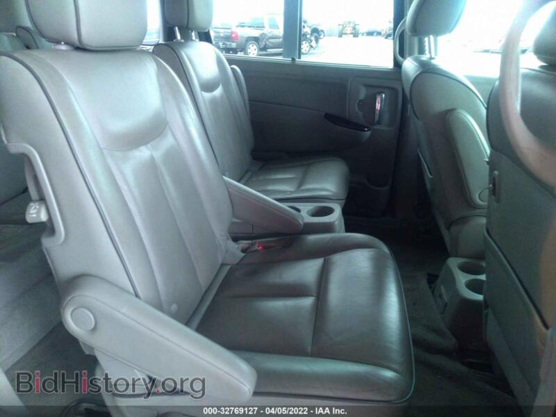 2011 Nissan QUEST (VIN JN8AE2KP7B9000558) — фото 8 из 11