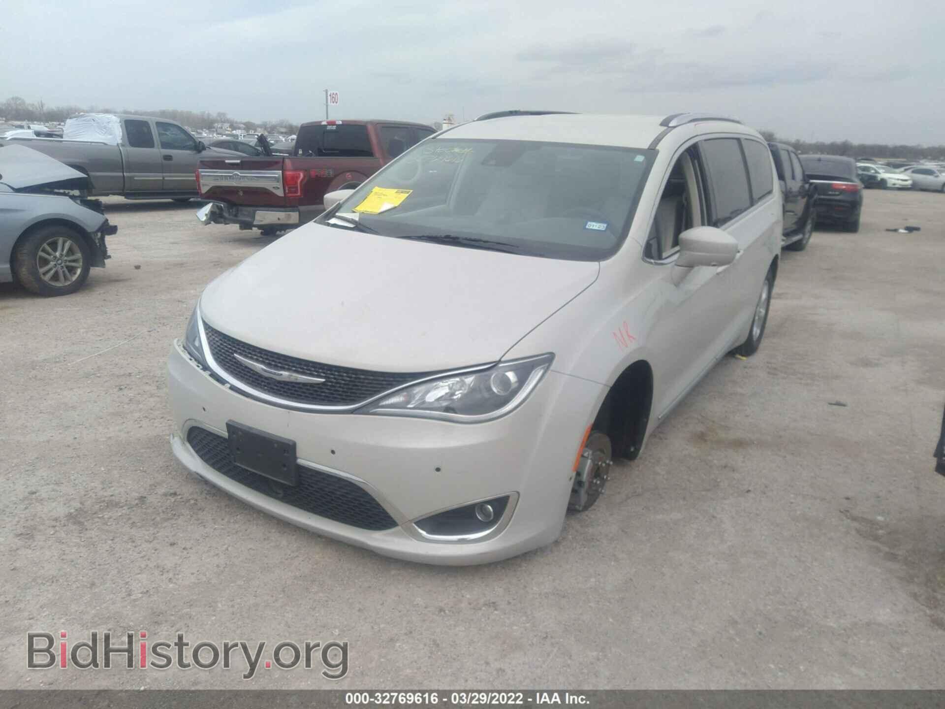 2017 CHRYSLER PACIFICA - VIN: 2C4RC1EG8HR684176 - Фото 2