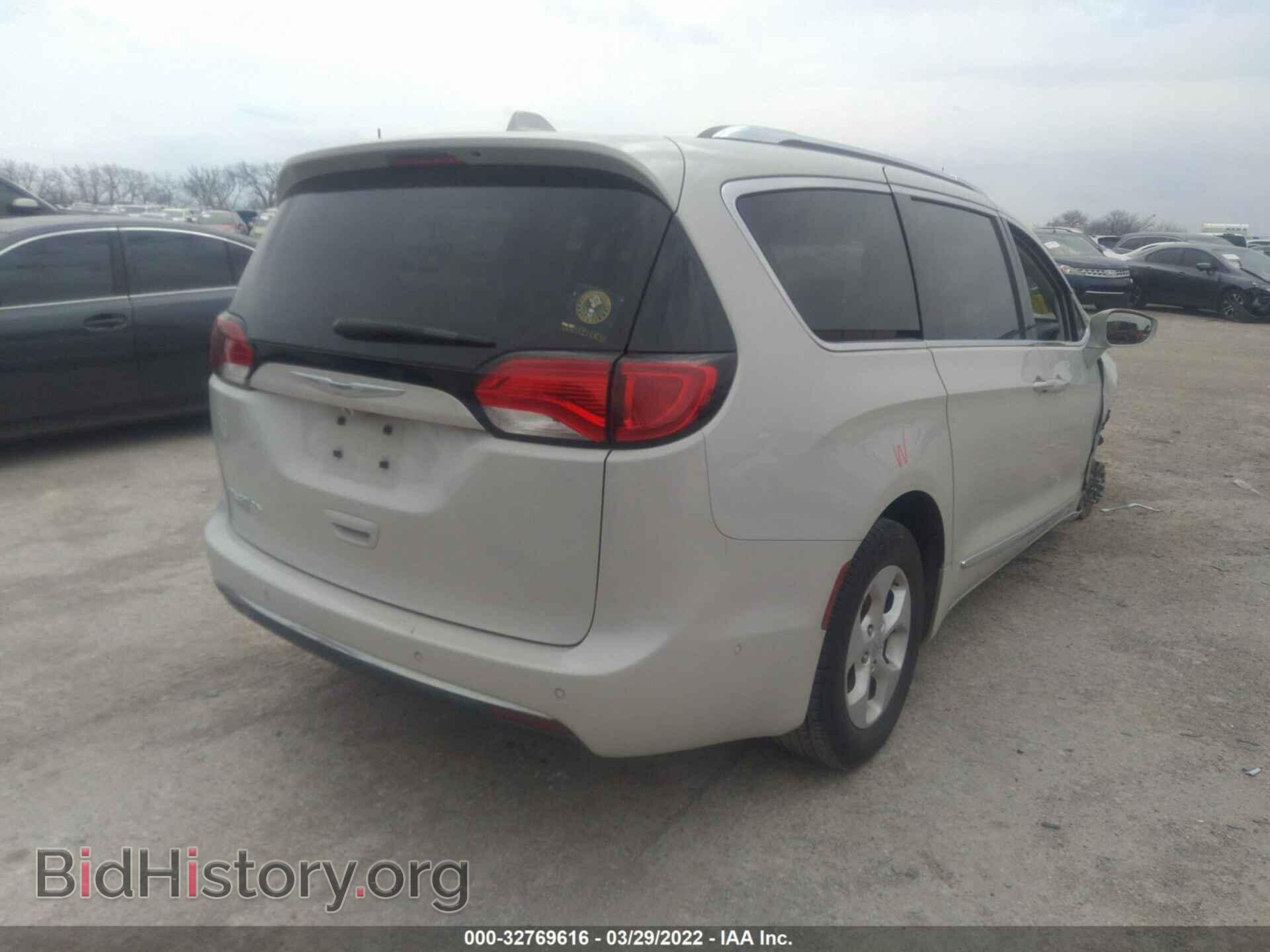 2017 CHRYSLER PACIFICA - VIN: 2C4RC1EG8HR684176 - Фото 4