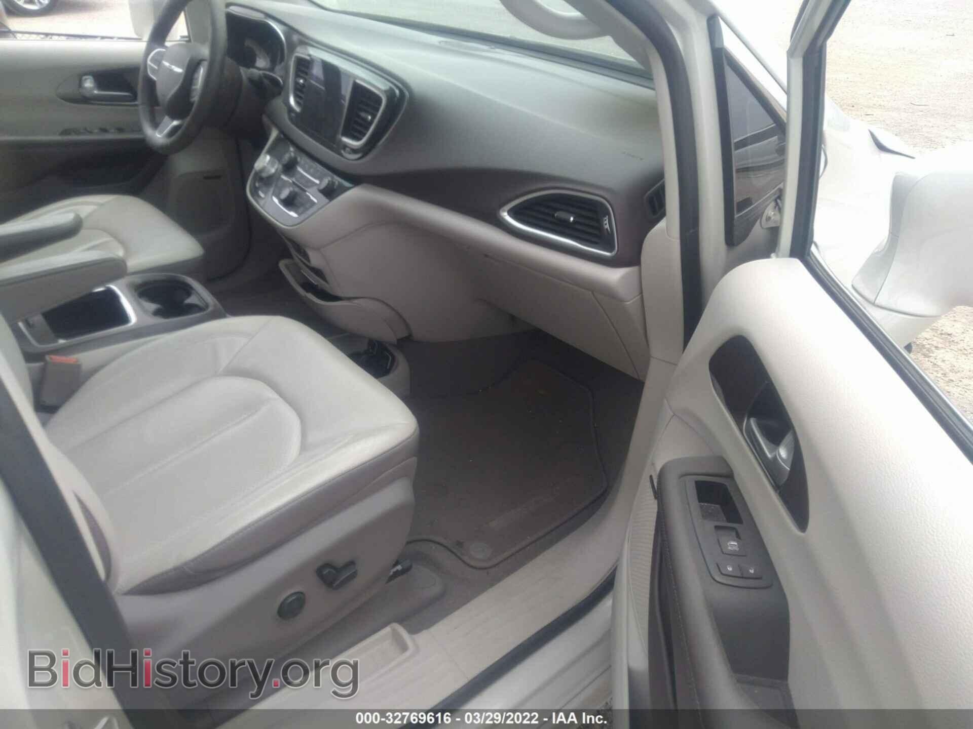 2017 CHRYSLER PACIFICA - VIN: 2C4RC1EG8HR684176 - Фото 5
