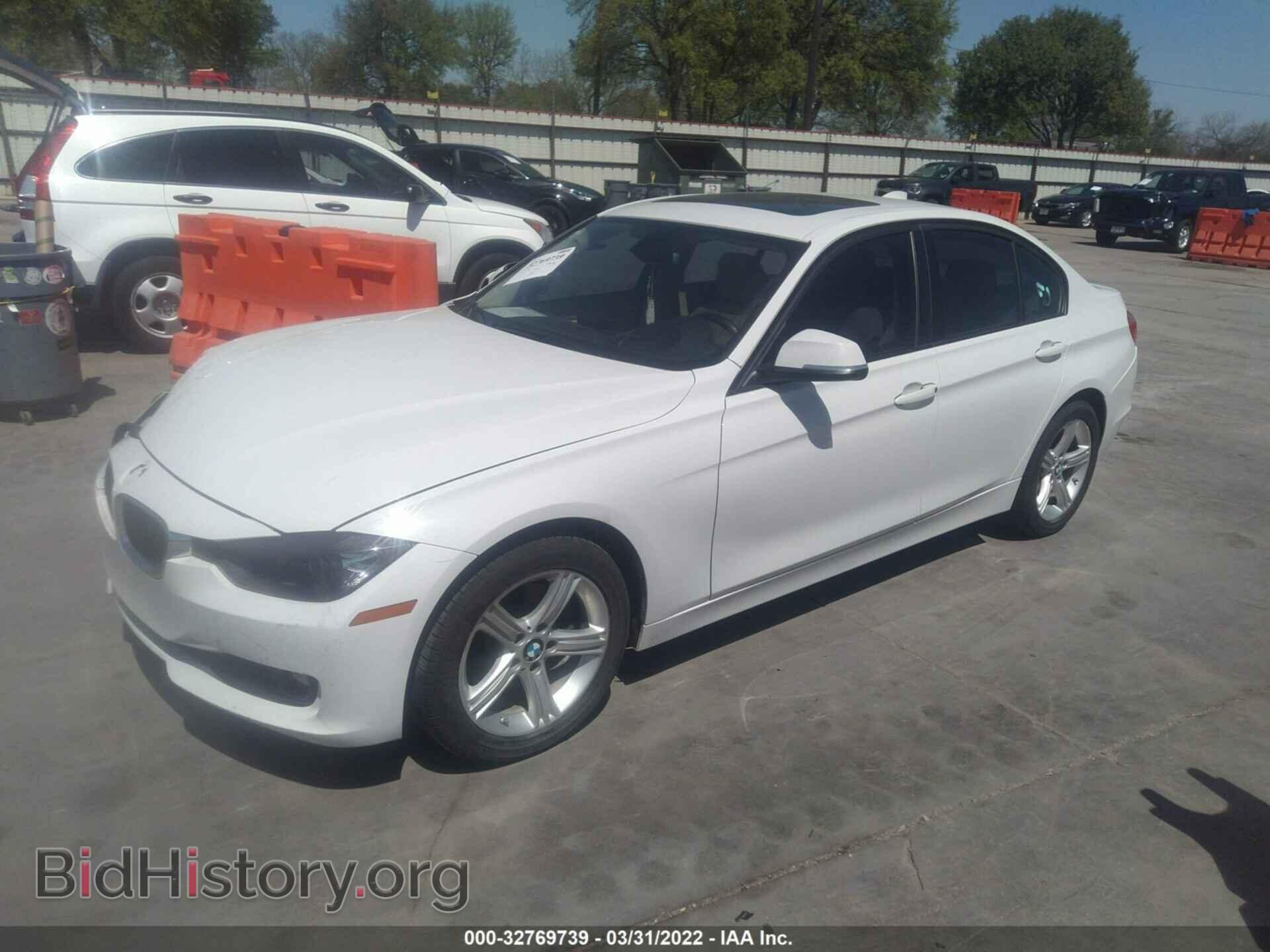 2012 BMW 3 SERIES - VIN: WBA3A5C50CF349866 - Фото 2