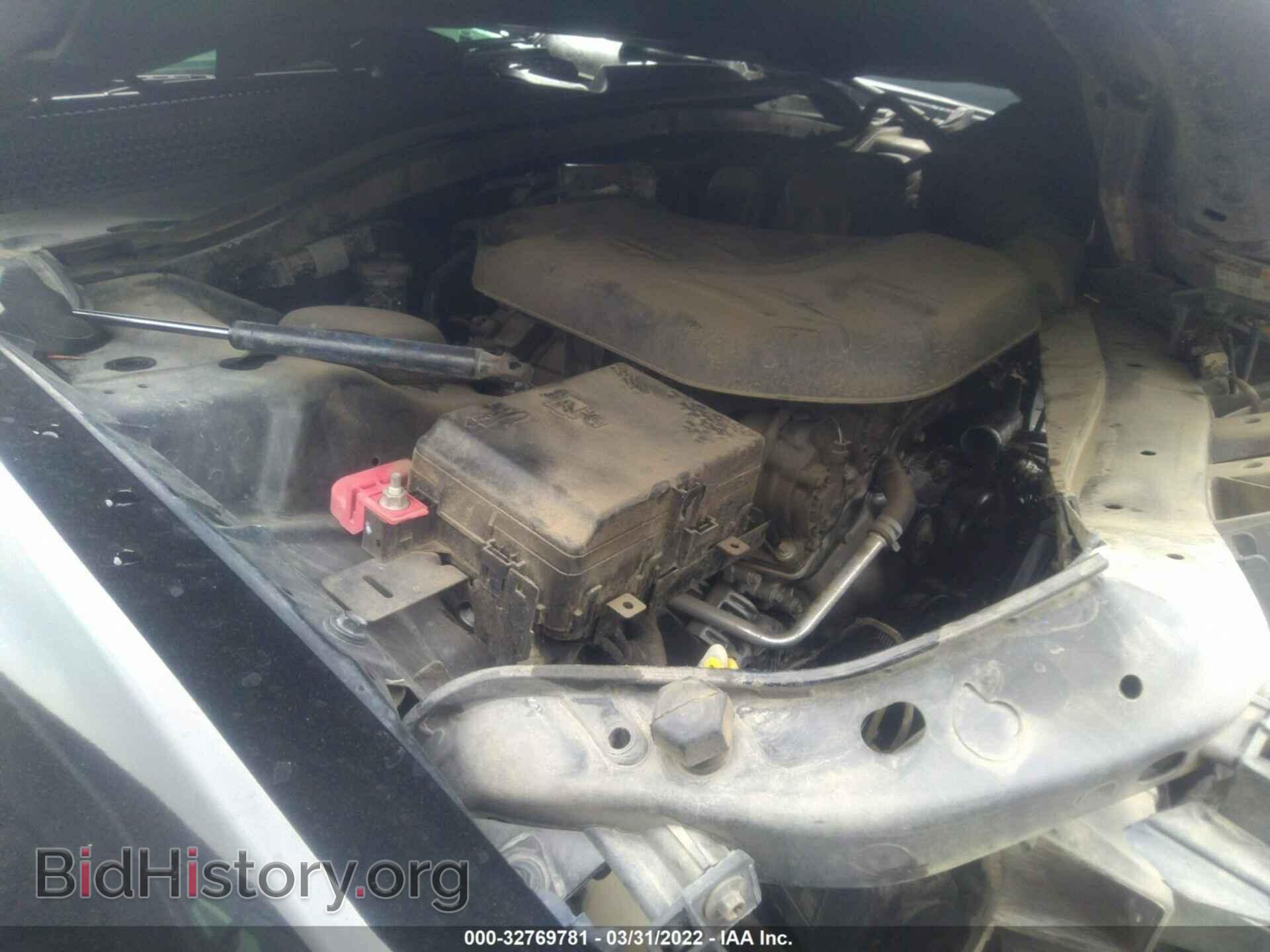 2016 CHRYSLER 300 - VIN: 2C3CCAEG0GH156548 - Фото 10