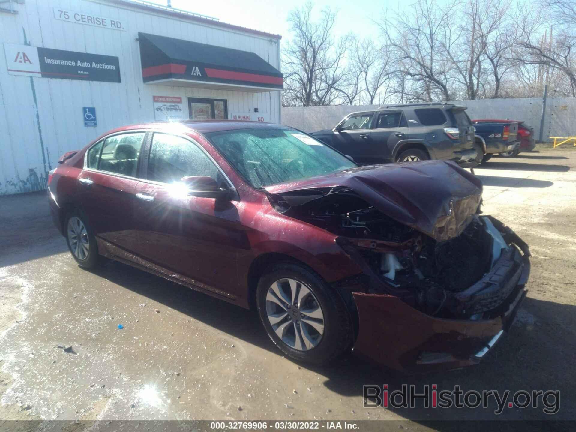 Photo 1HGCR2F31FA117591 - HONDA ACCORD SEDAN 2015