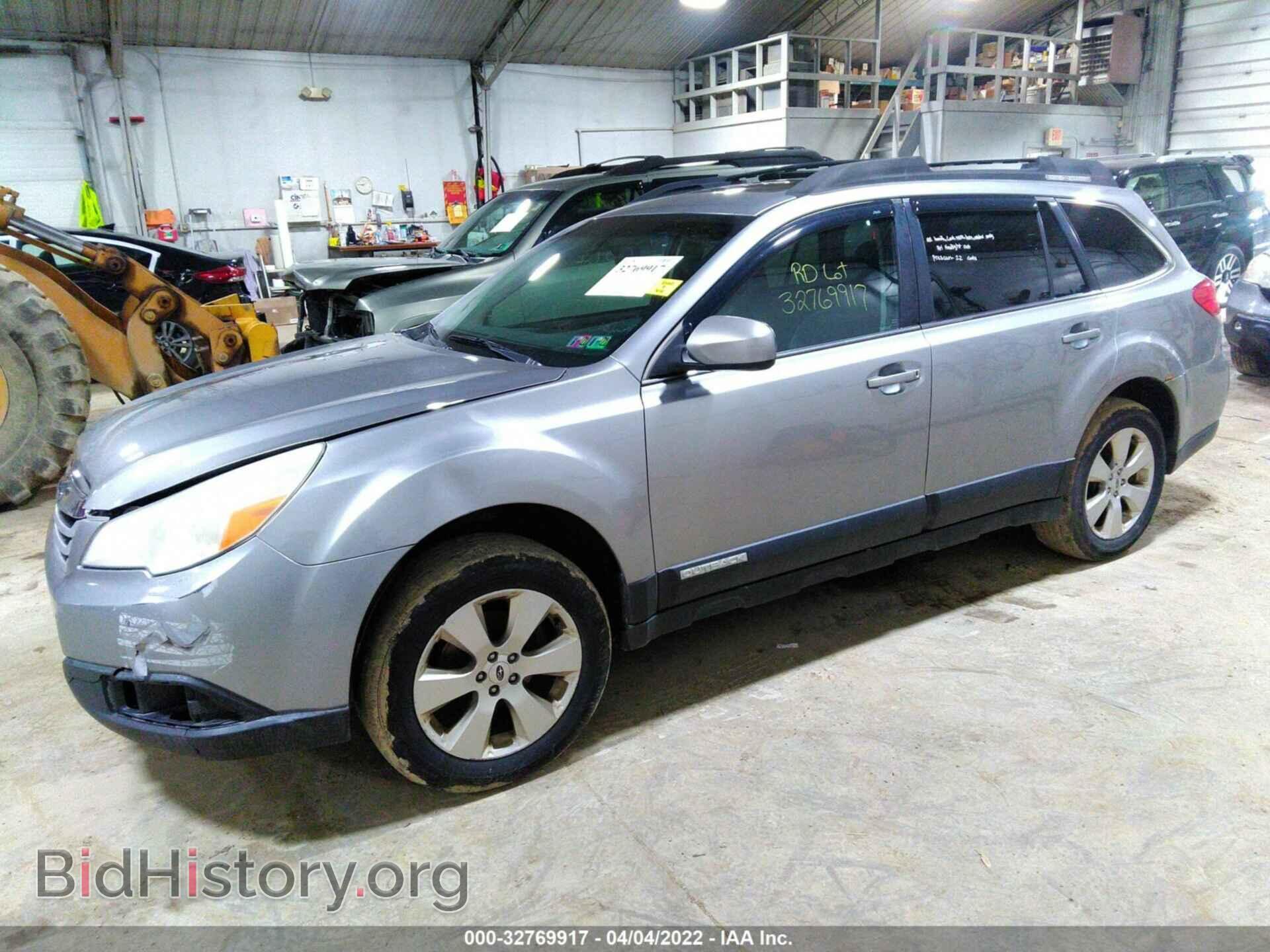 2011 SUBARU OUTBACK - VIN: 4S4BRBKC4B3434551 - Фото 2