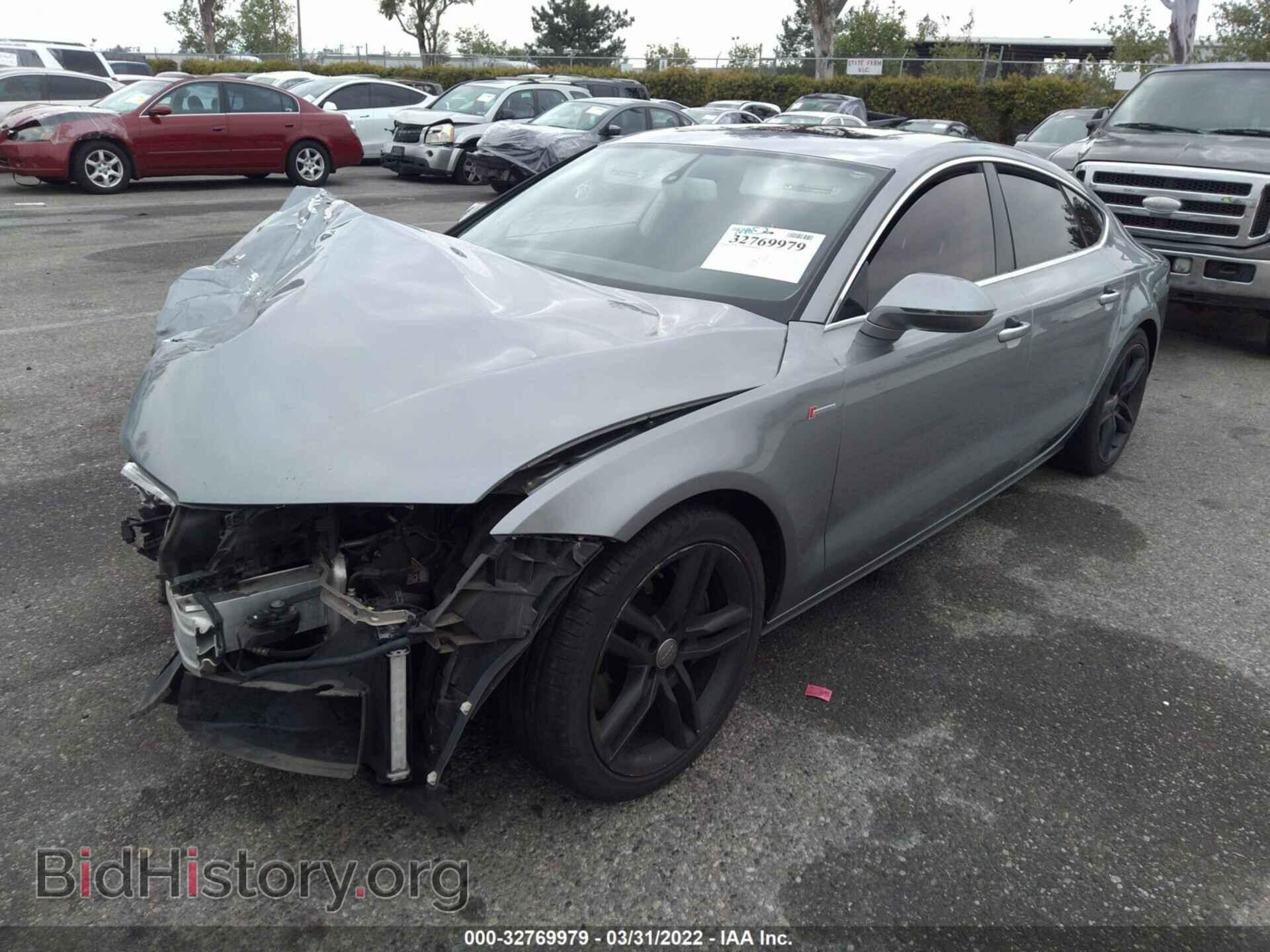 2013 AUDI A7 - VIN: WAUYGAFC2DN078792 - Фото 2