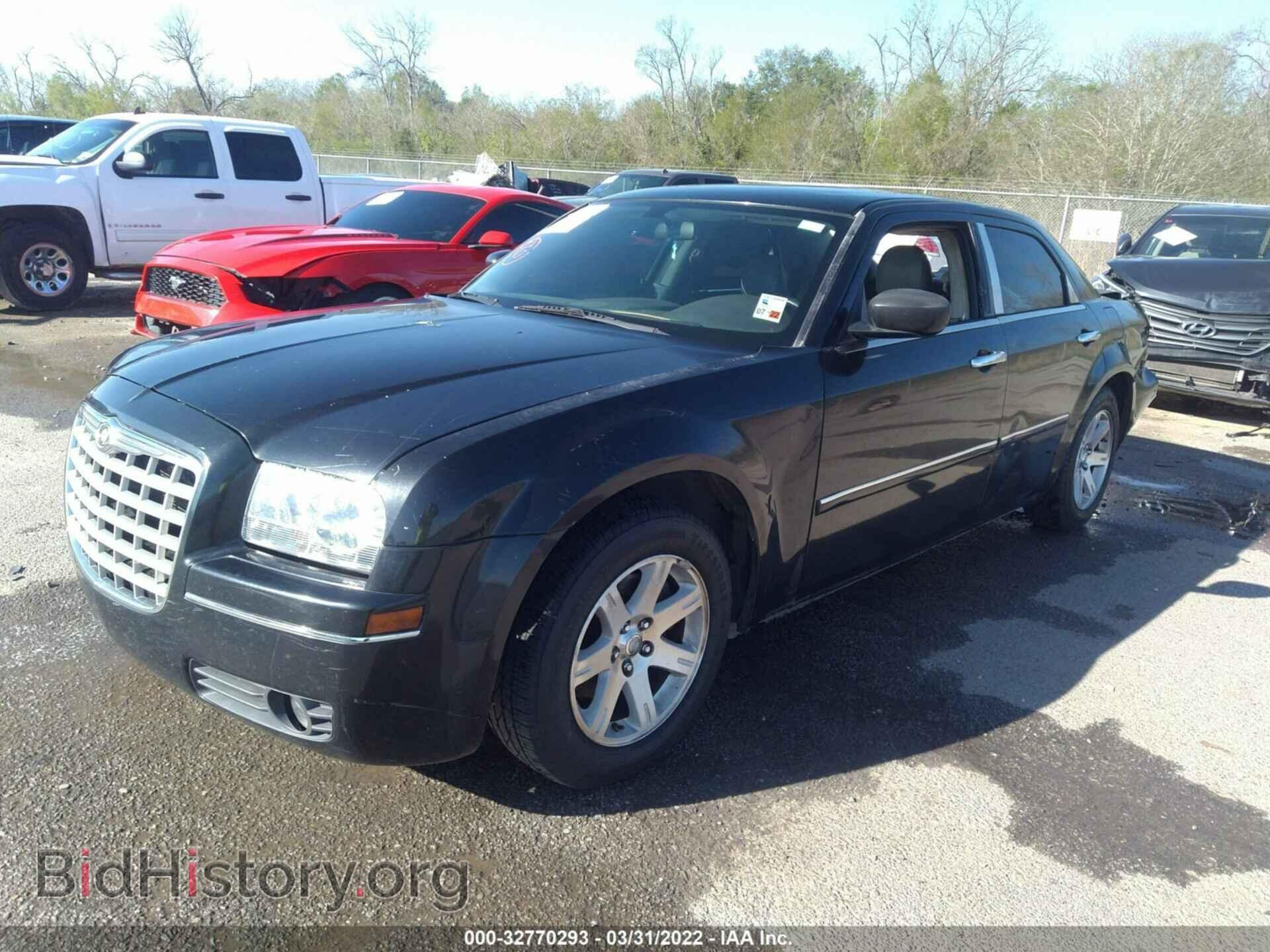 2007 CHRYSLER 300 - VIN: 2C3KA53G97H632792 - Фото 2