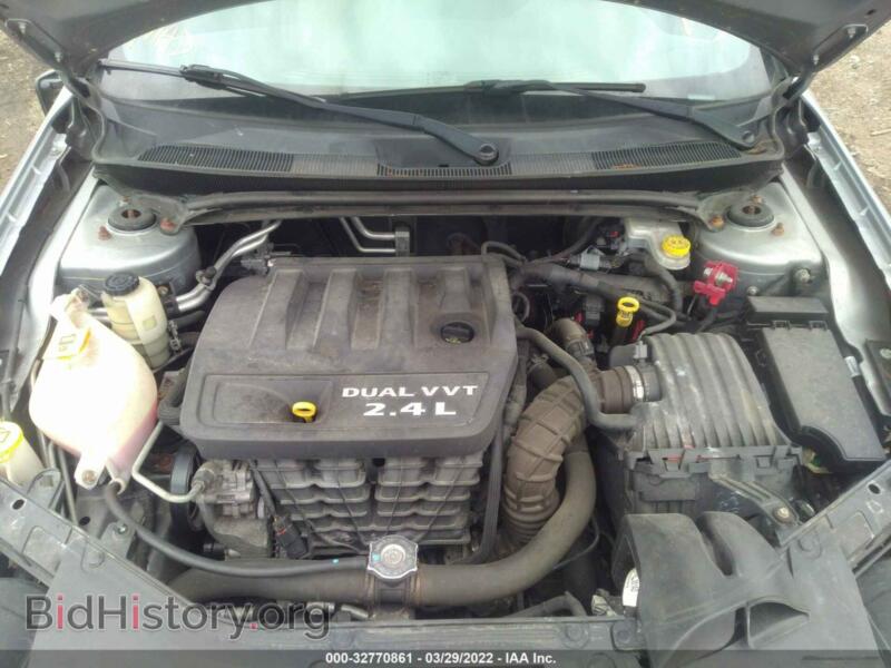 2013 Chrysler 200 (VIN 1C3CCBAB6DN735904) — photo 10 of 11