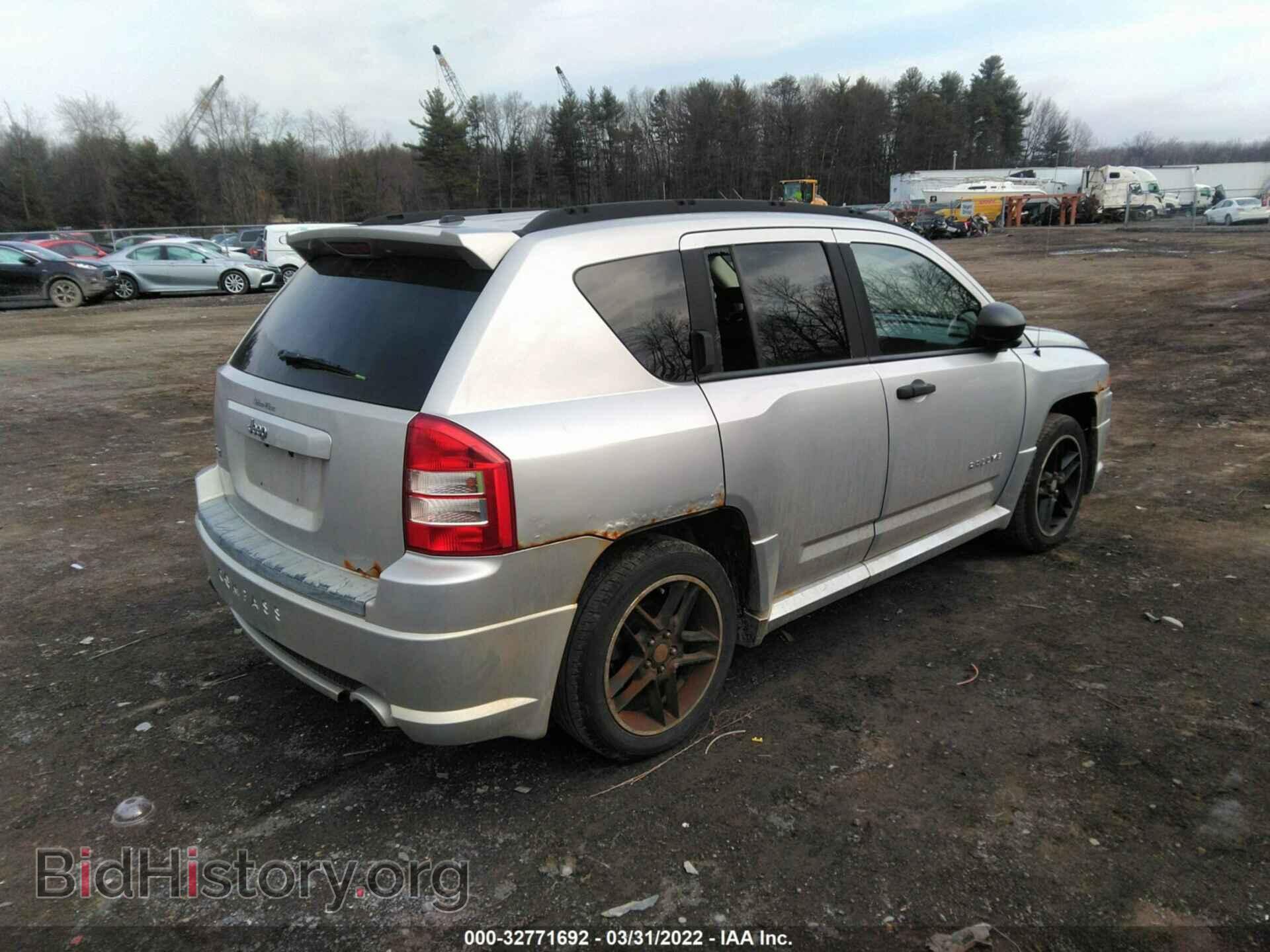 2007 JEEP COMPASS - VIN: 1J8FF47W07D377370 - Фото 4