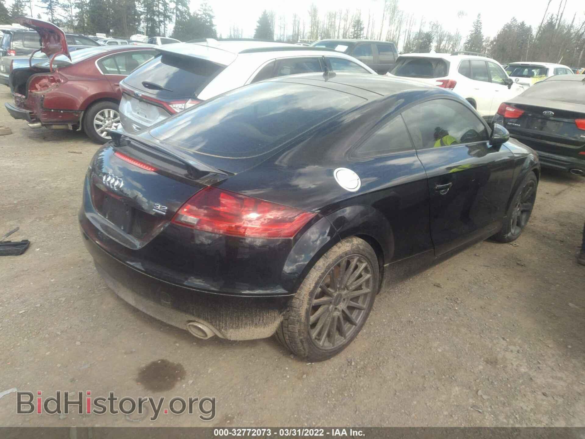 2008 AUDI TT - VIN: TRUDD38J281034005 - Фото 4