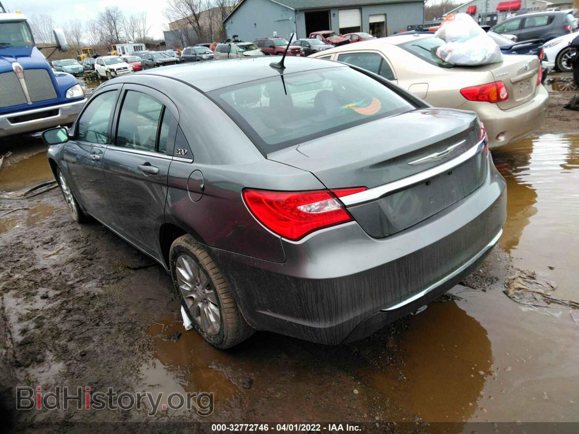 2013 CHRYSLER 200 - VIN: 1C3CCBAB0DN735056 - Фото 3