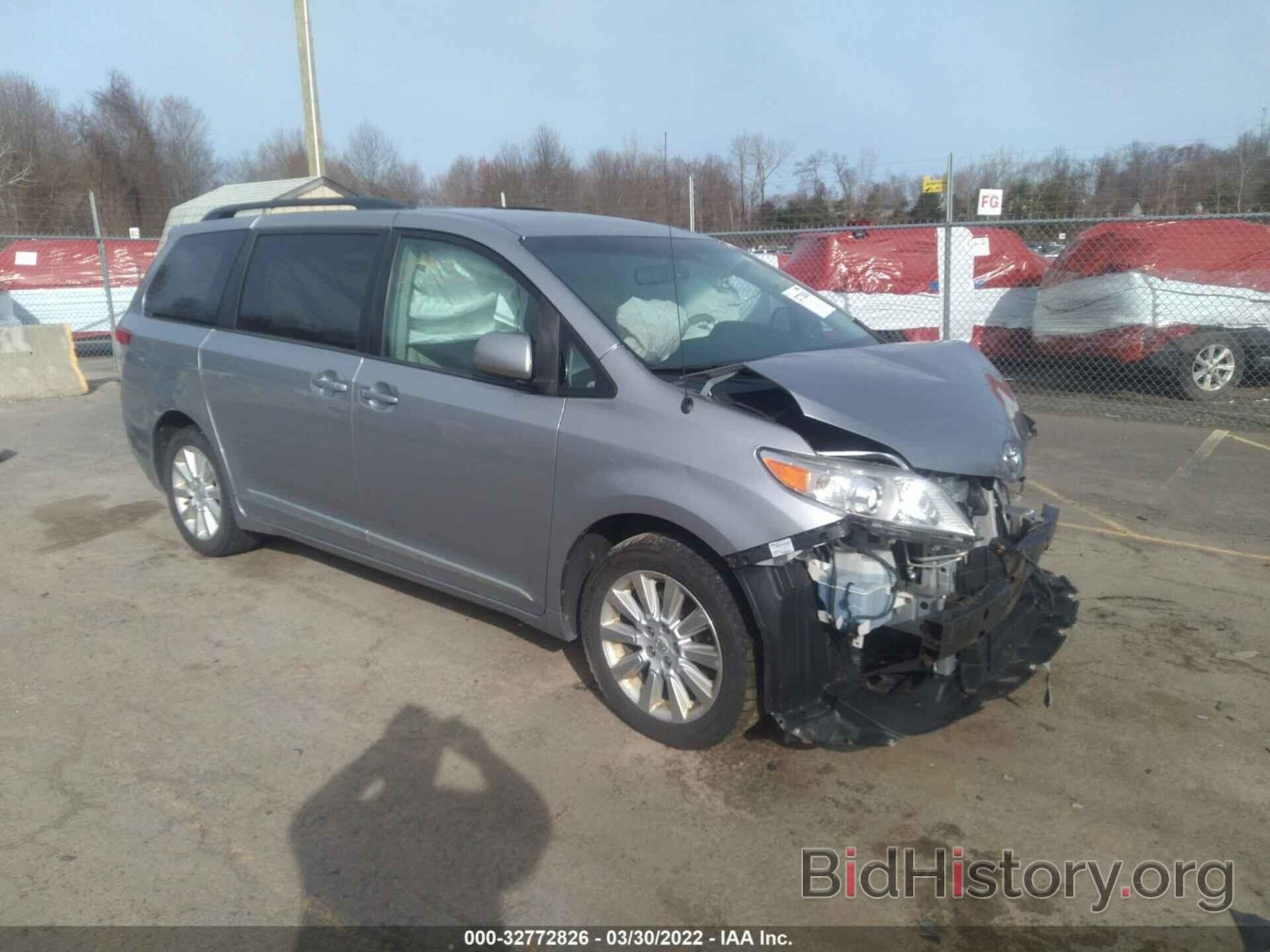 Photo 5TDJK3DCXCS045131 - TOYOTA SIENNA 2012