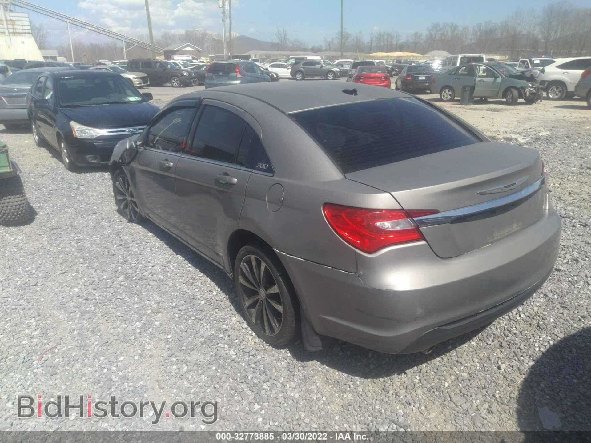 2013 CHRYSLER 200 - VIN: 1C3CCBBG8DN743710 - Фото 3