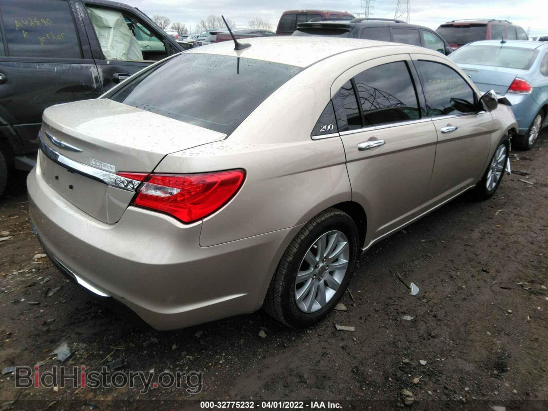 2013 CHRYSLER 200 - VIN: 1C3CCBCG1DN618983 - Photo 4