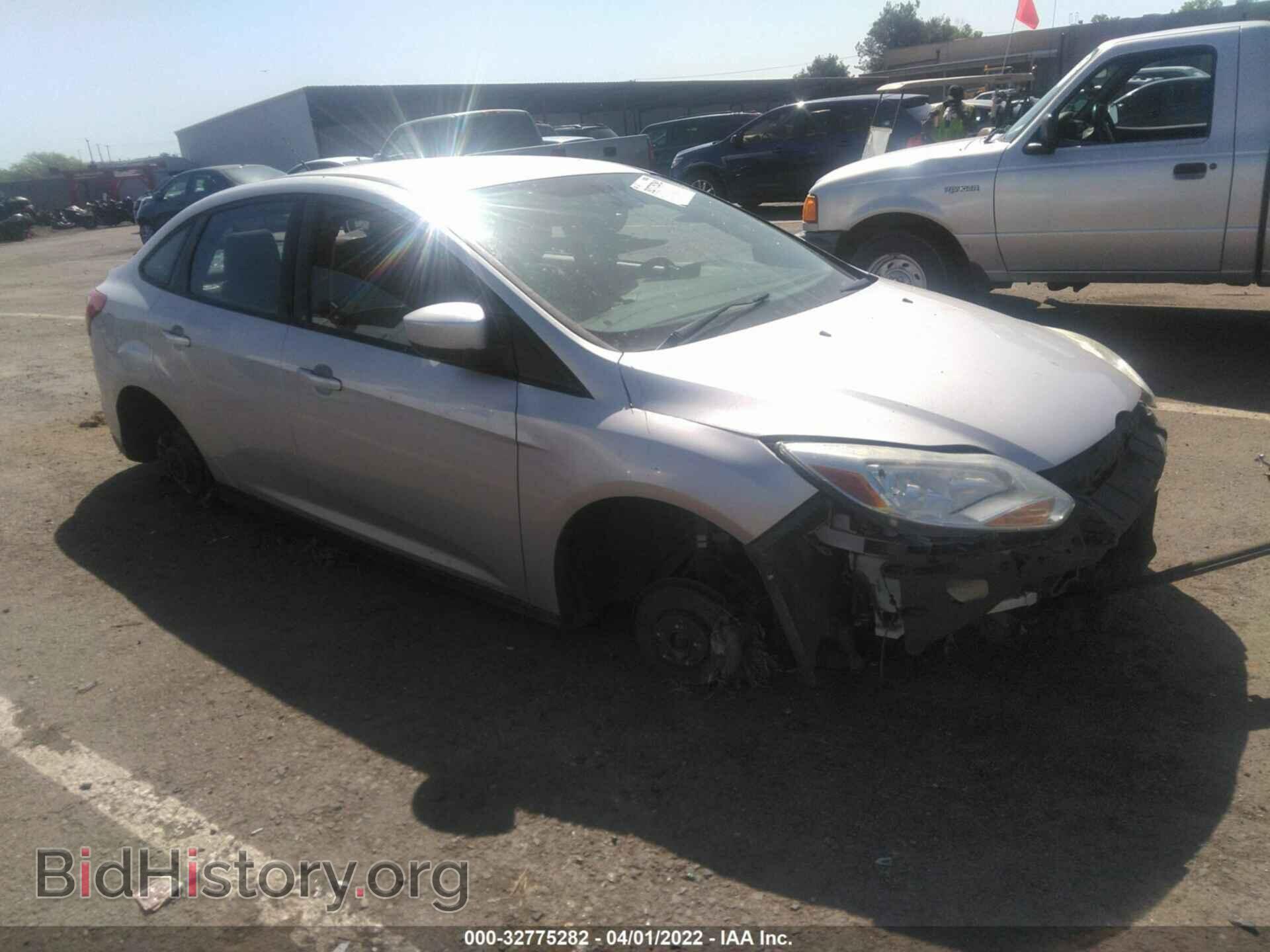 Фотография 1FAHP3F24CL392045 - FORD FOCUS 2012