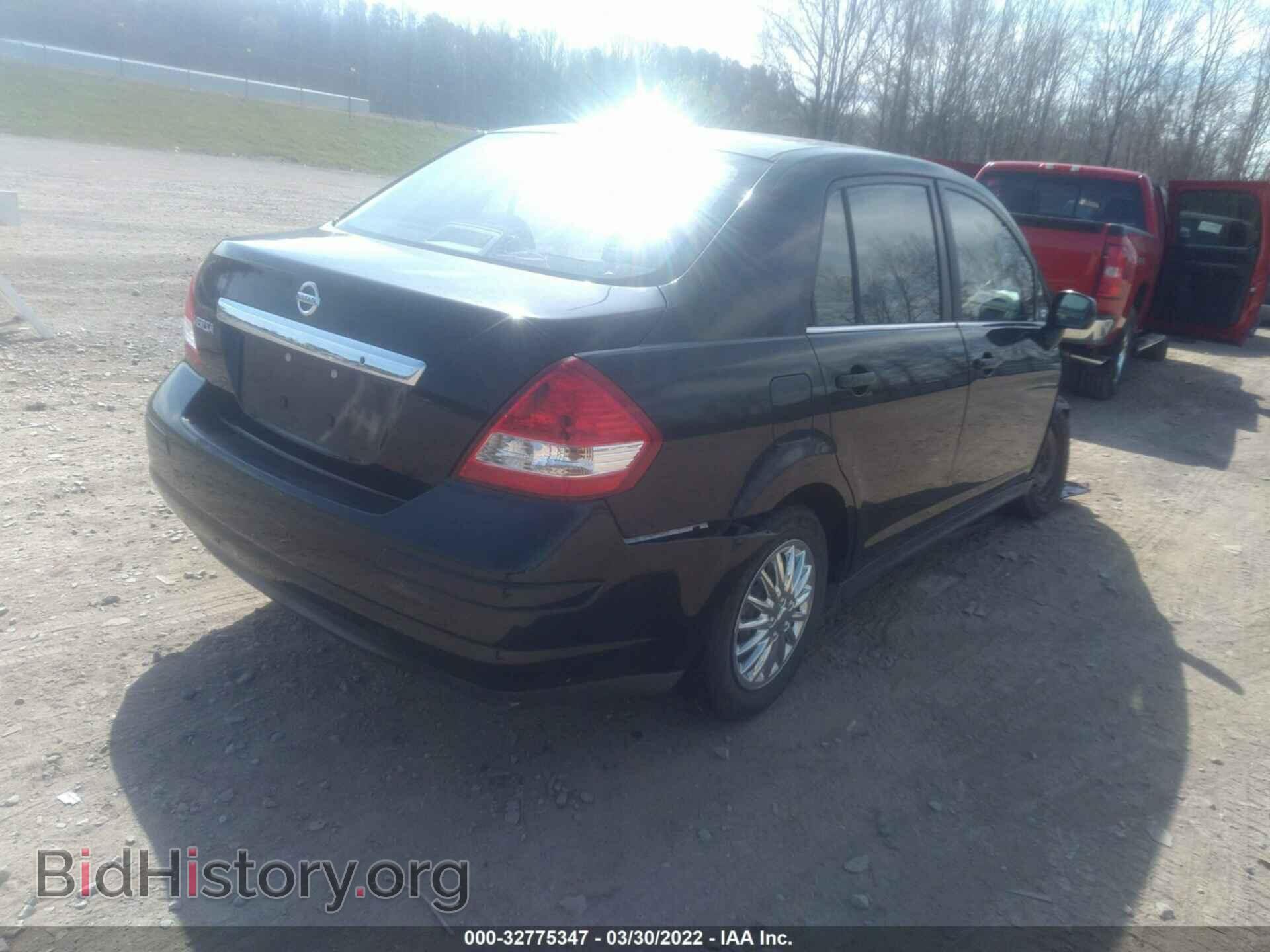 2008 NISSAN VERSA - VIN: 3N1BC11E28L356385 - Фото 4