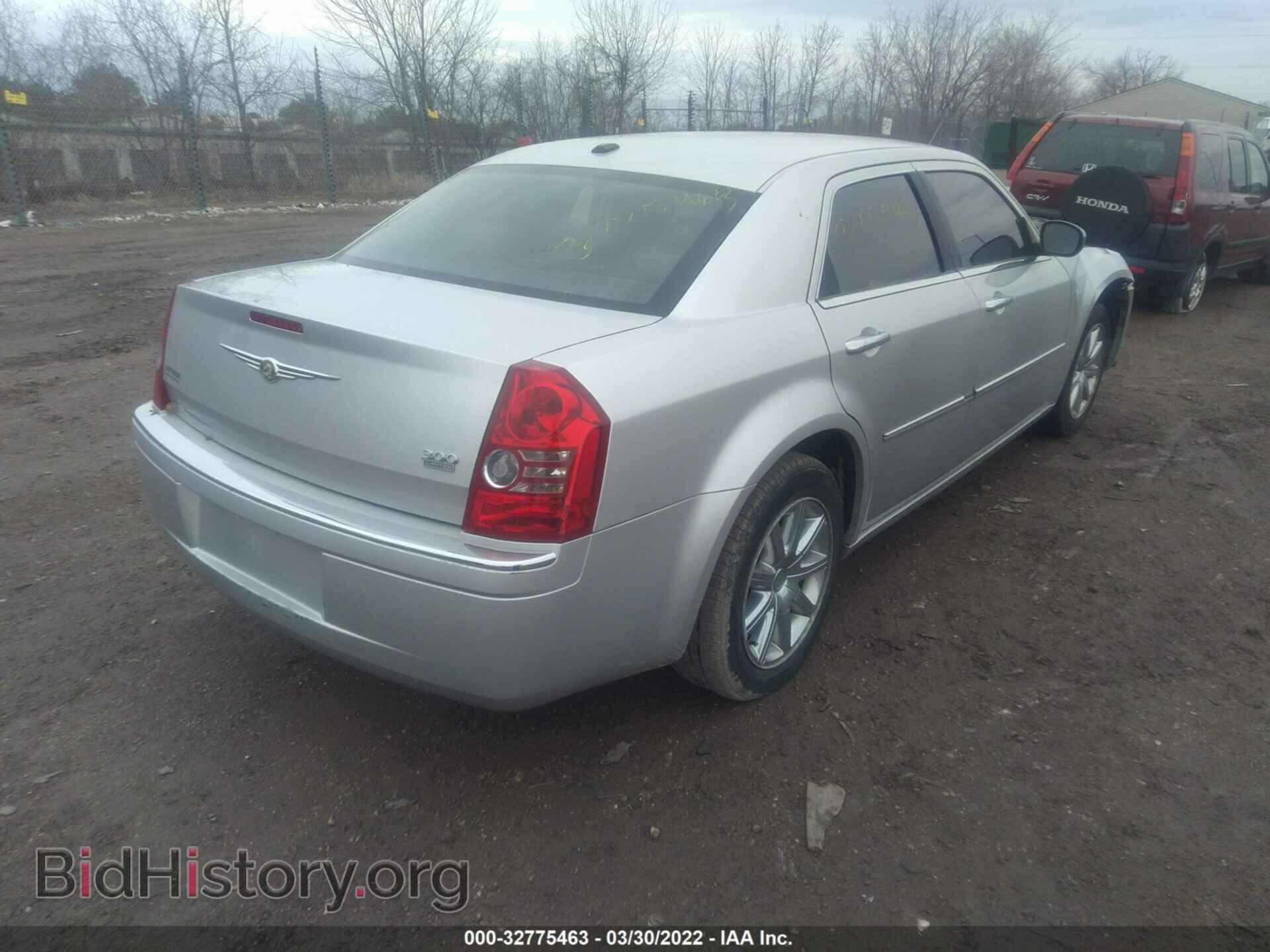 2010 CHRYSLER 300 - VIN: 2C3CA3CV4AH206023 - Фото 4