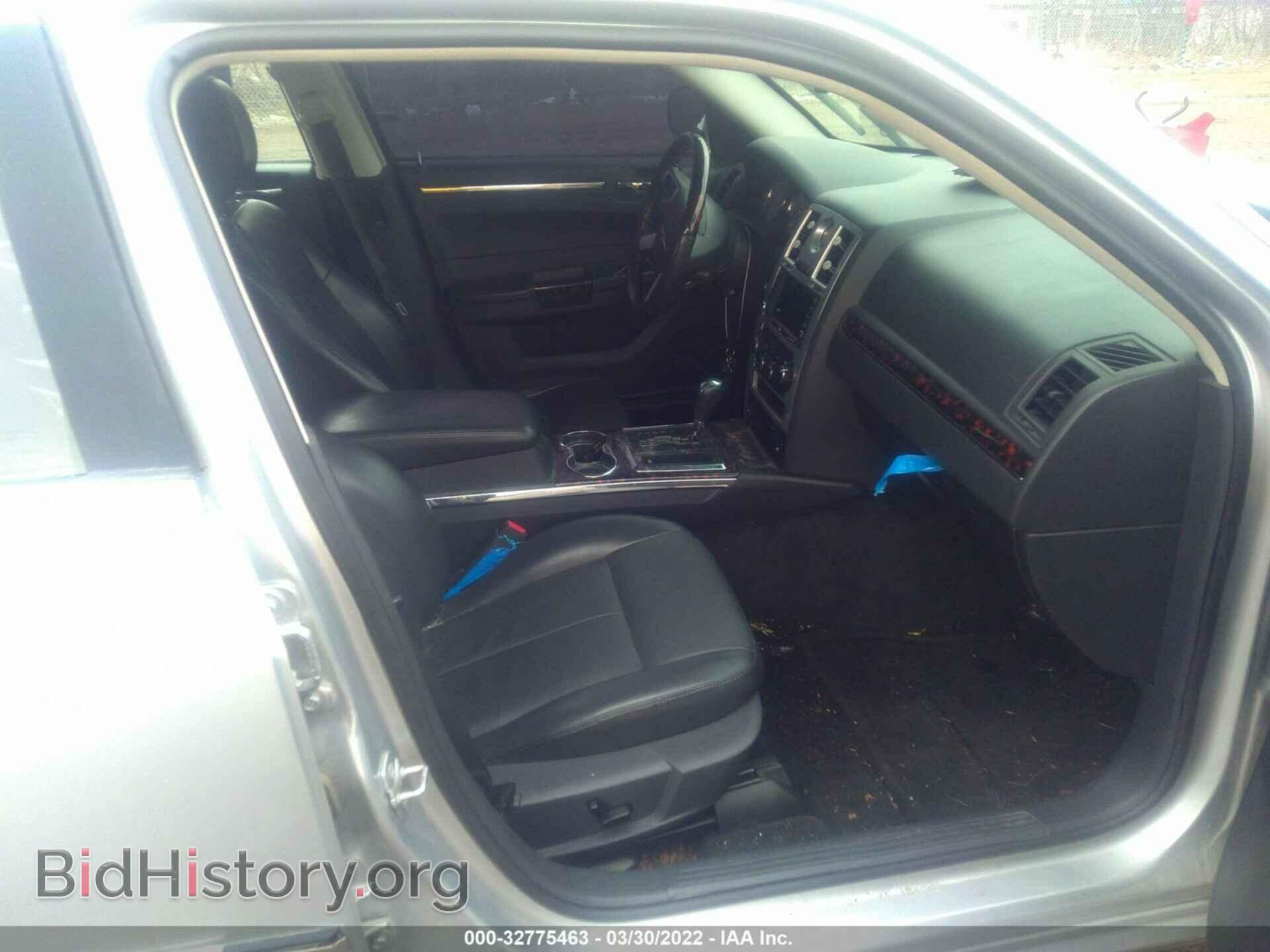 2010 CHRYSLER 300 - VIN: 2C3CA3CV4AH206023 - Фото 5