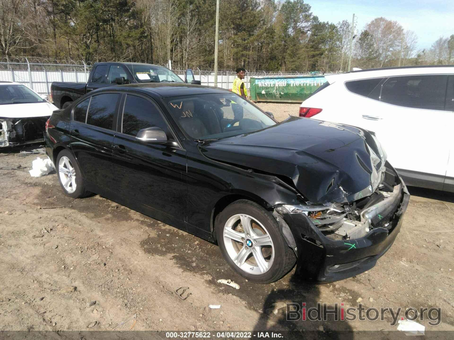 Photo WBA3A5C59DF351598 - BMW 3 SERIES 2013