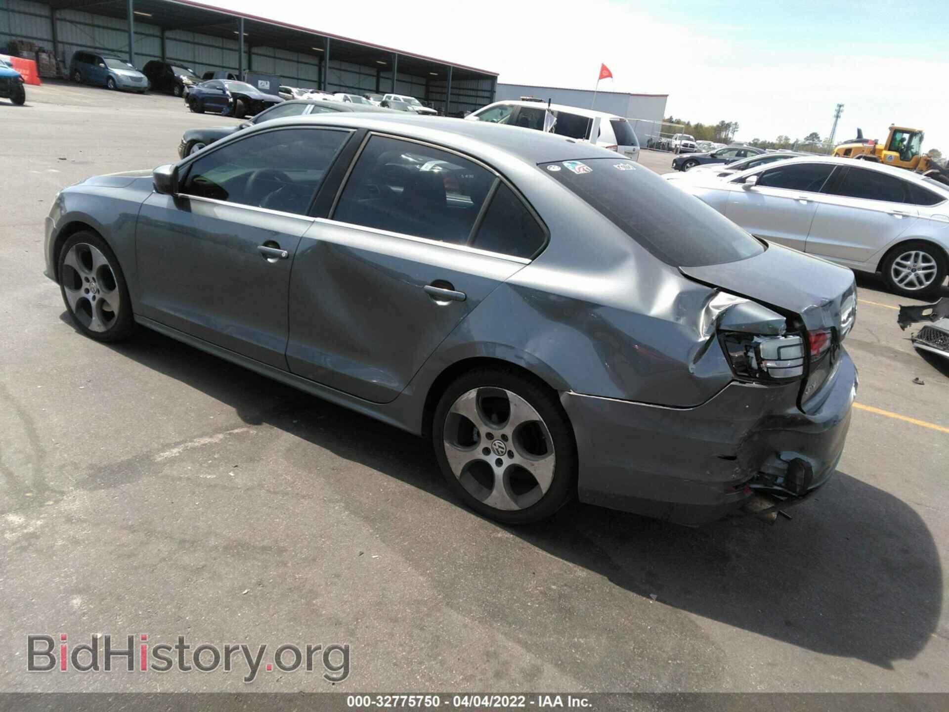 2017 VOLKSWAGEN JETTA - VIN: 3VW2B7AJ2HM281193 - Фото 3