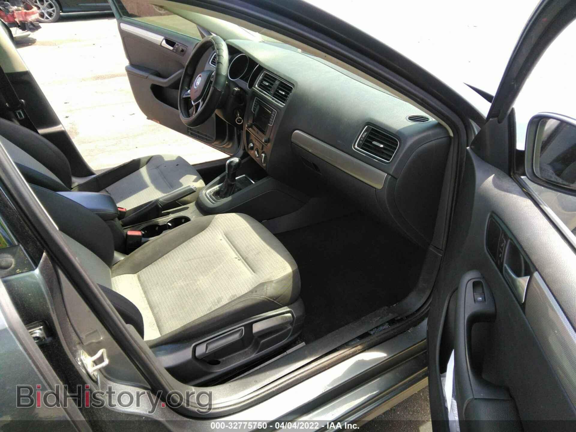 2017 VOLKSWAGEN JETTA - VIN: 3VW2B7AJ2HM281193 - Фото 5