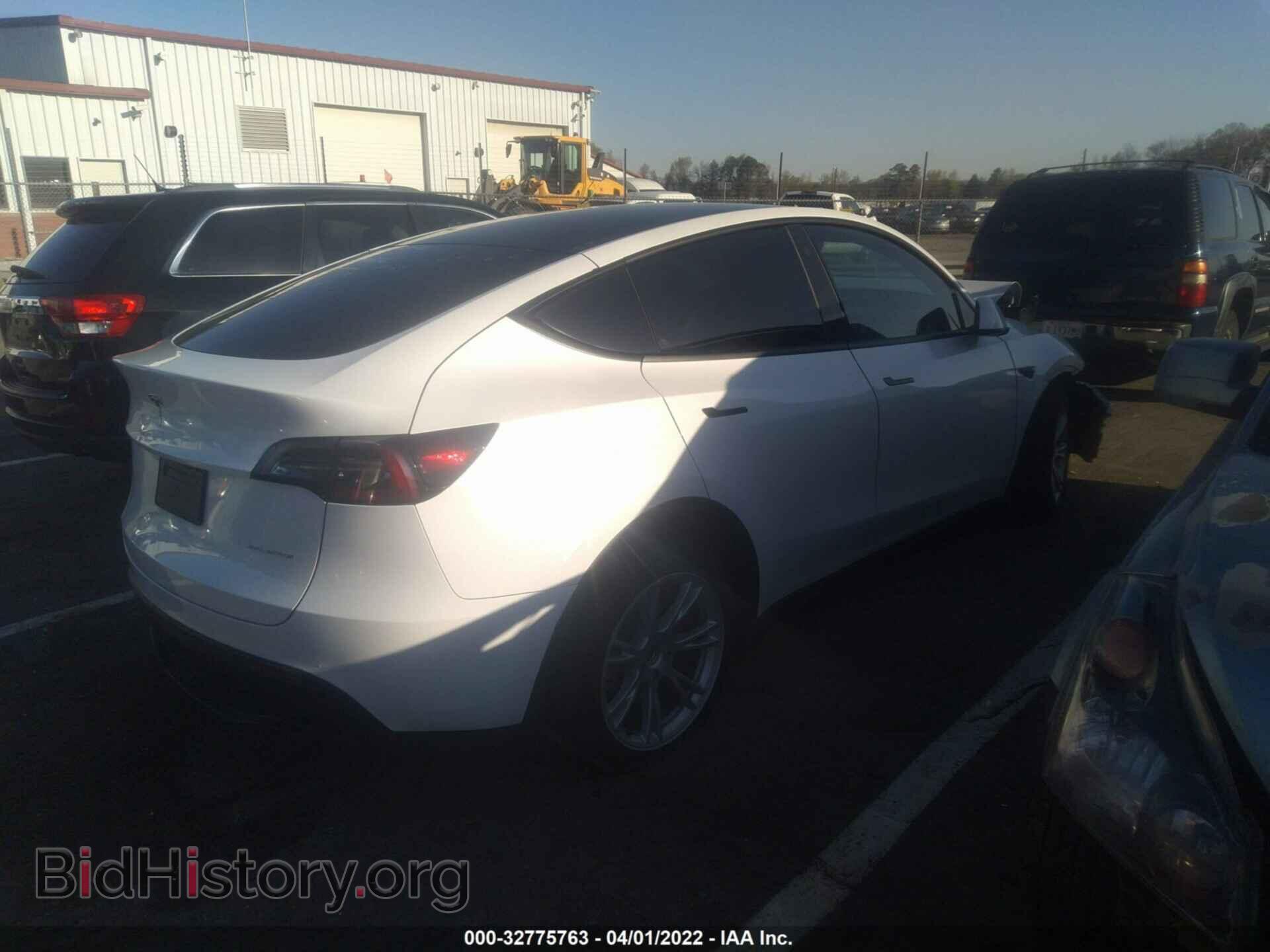 2021 TESLA MODEL Y - VIN: 5YJYGDEE1MF200256 - Фото 4