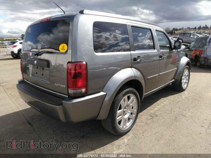2011 Dodge NITRO (VIN 1D4PT4GK6BW604109) — photo 4 of 11