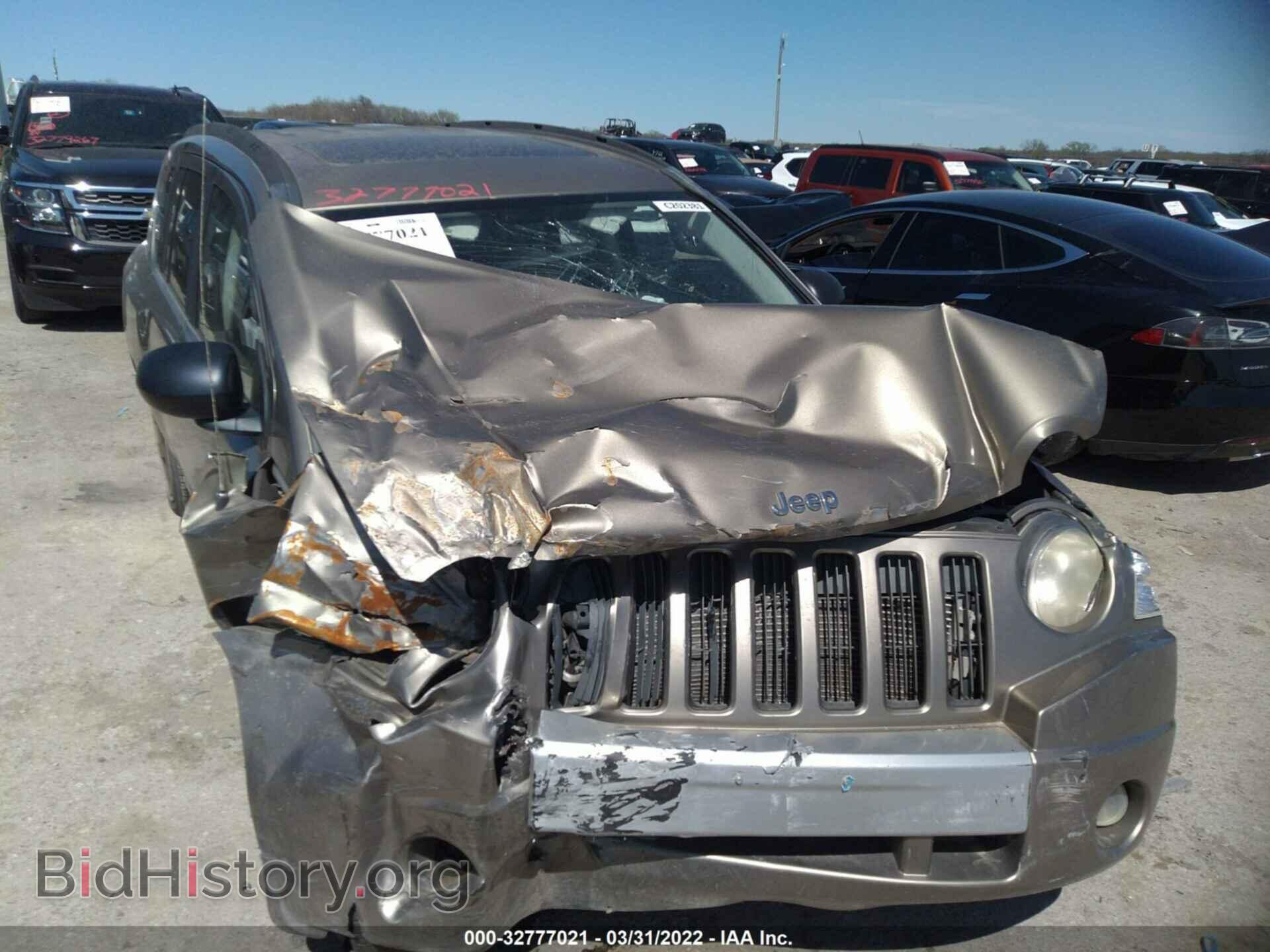 2007 JEEP COMPASS - VIN: 1J8FF57WX7D142531 - Фото 6