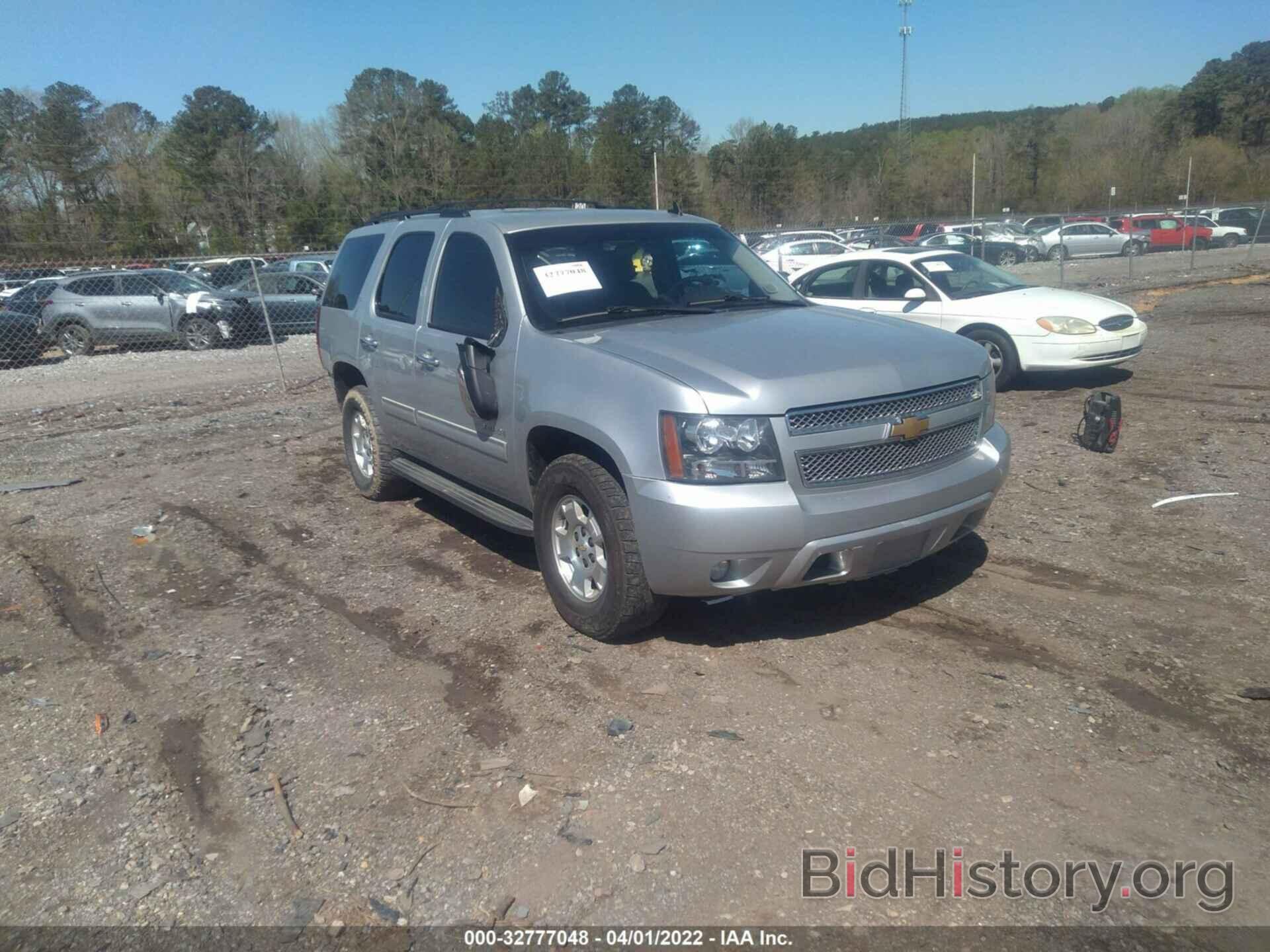 Фотография 1GNSCBE01DR243913 - CHEVROLET TAHOE 2013