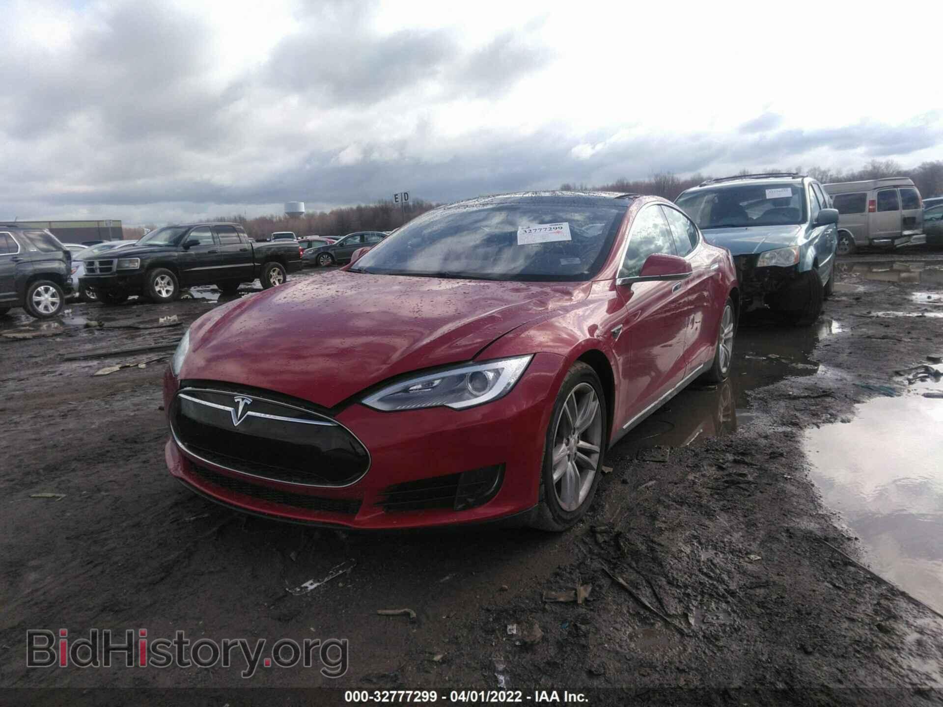 2014 TESLA MODEL S - VIN: 5YJSA1S17EFP42809 - Фото 2