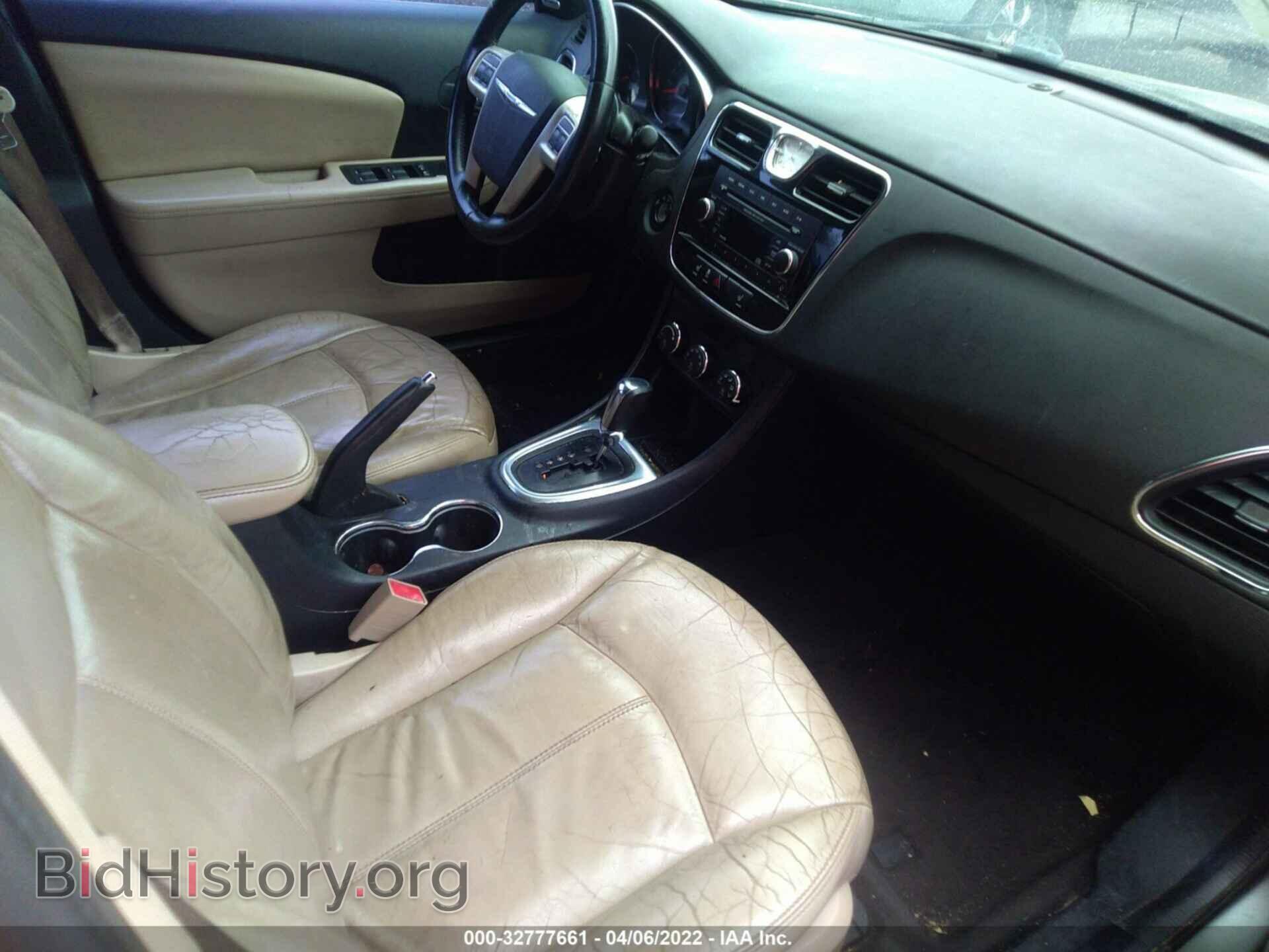 2013 CHRYSLER 200 - VIN: 1C3CCBCB1DN568025 - Фото 5