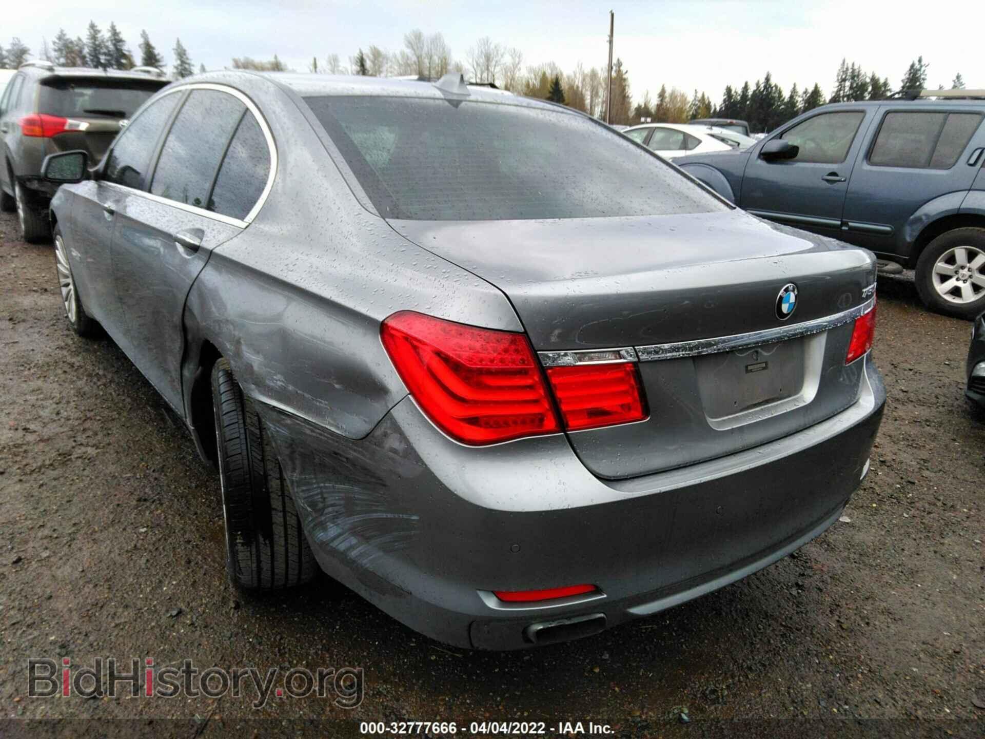 2012 BMW 7 SERIES - VIN: WBAKA8C51CDX01443 - Фото 3