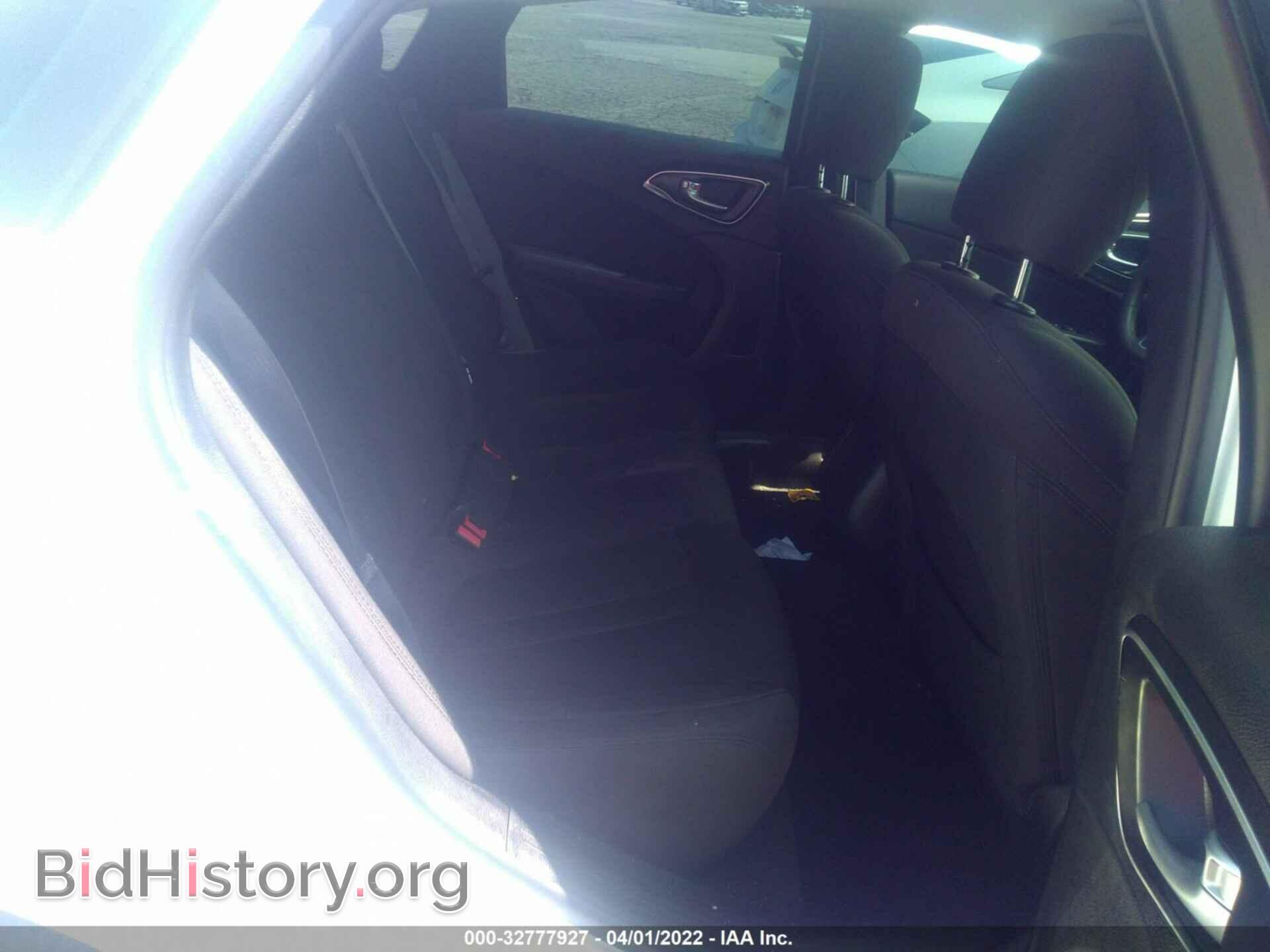 2016 CHRYSLER 200 - VIN: 1C3CCCAB5GN105270 - Фото 8