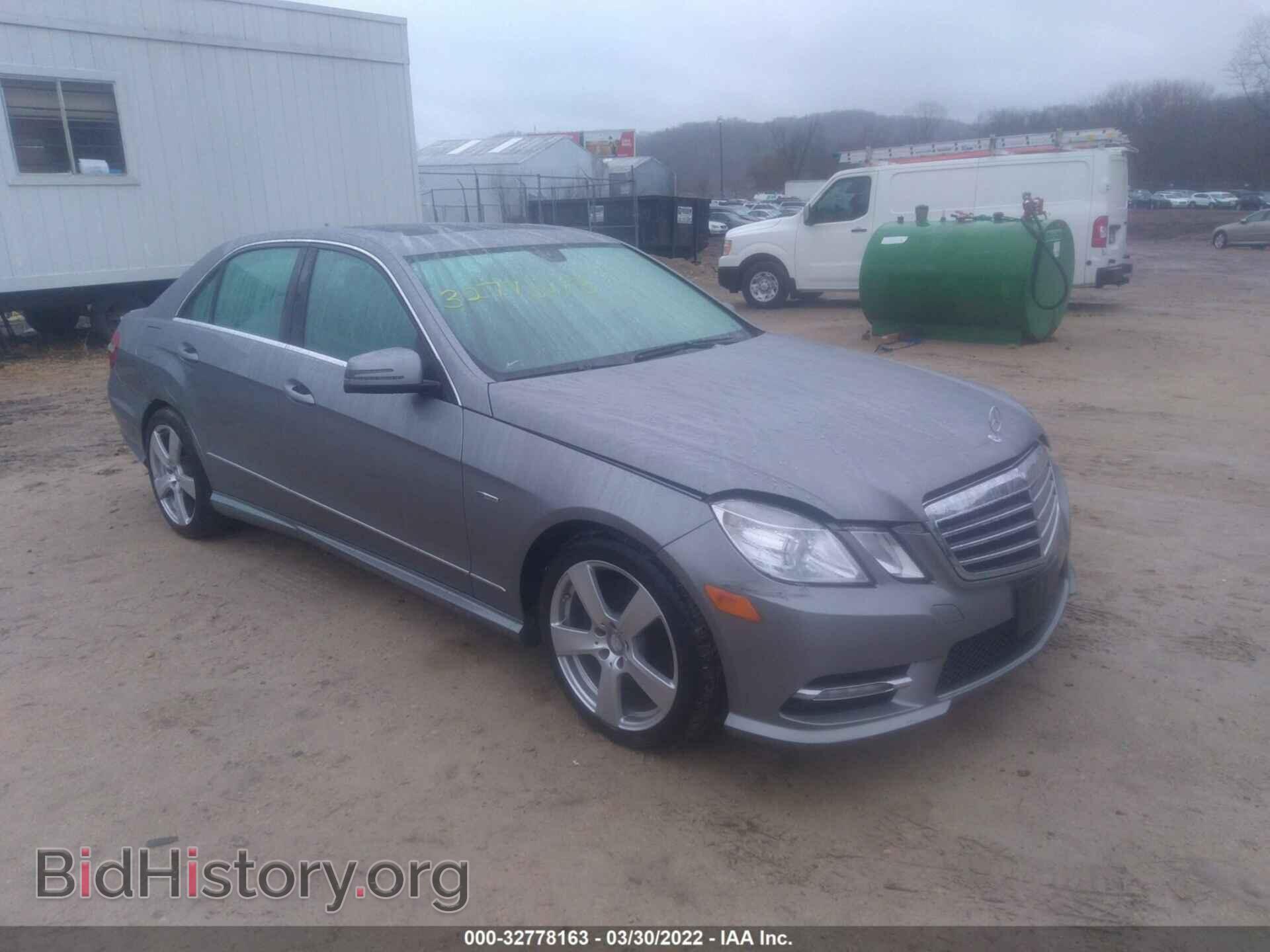 Photo WDDHF8JBXCA599154 - MERCEDES-BENZ E-CLASS 2012
