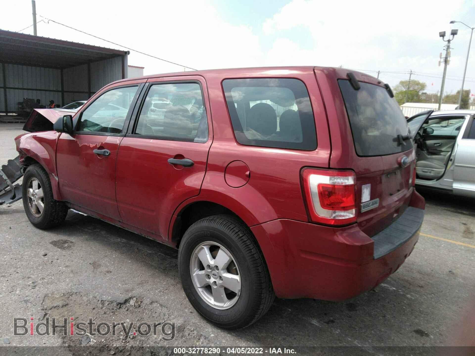 2011 FORD ESCAPE - VIN: 1FMCU0C79BKB90720 - Фото 3