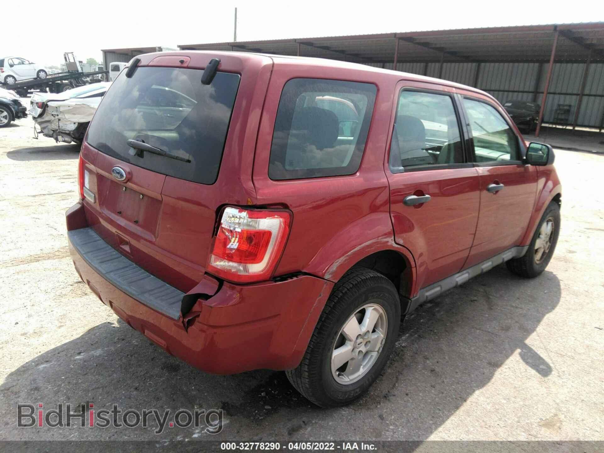 2011 FORD ESCAPE - VIN: 1FMCU0C79BKB90720 - Фото 4