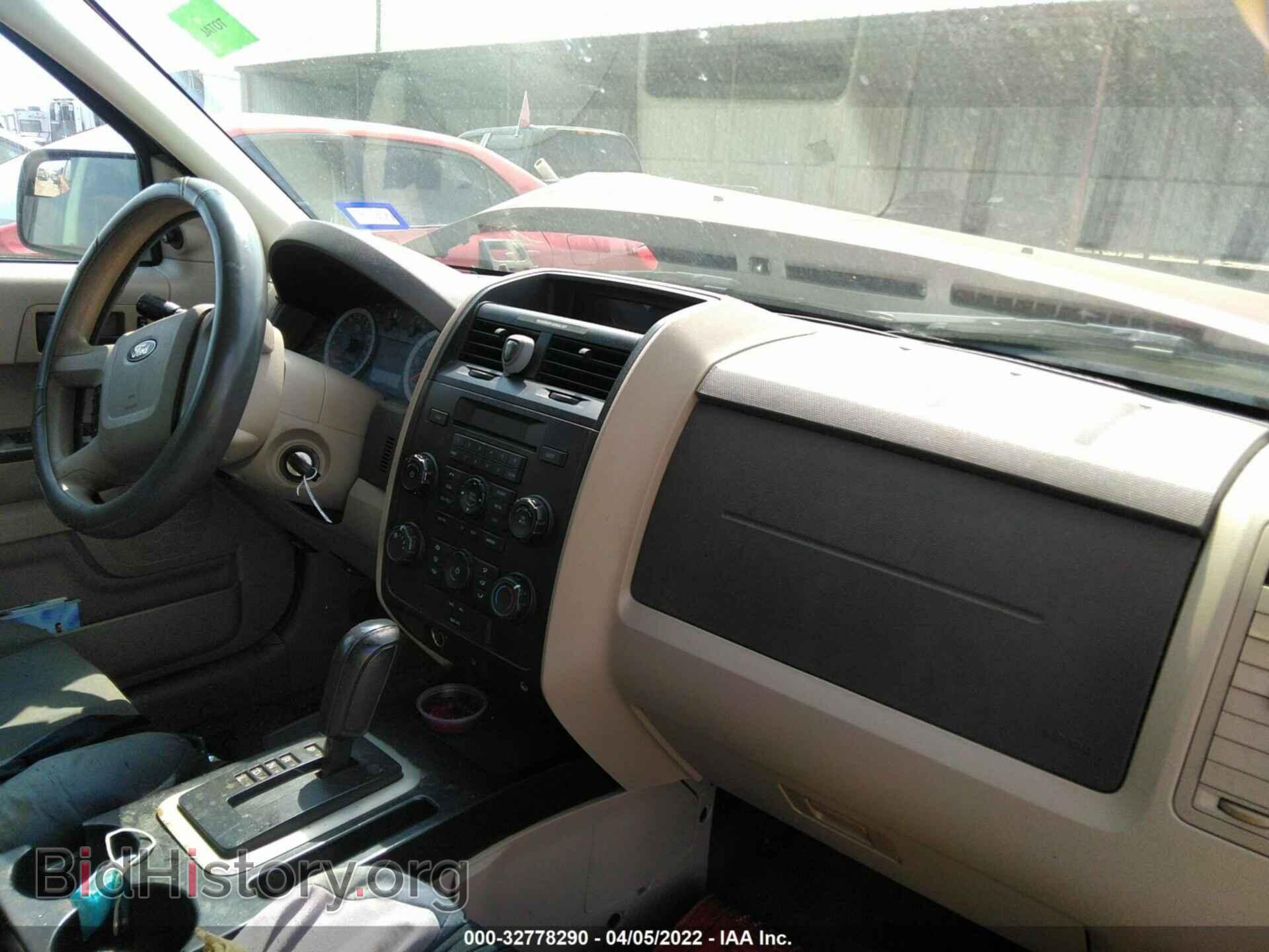 2011 FORD ESCAPE - VIN: 1FMCU0C79BKB90720 - Фото 5