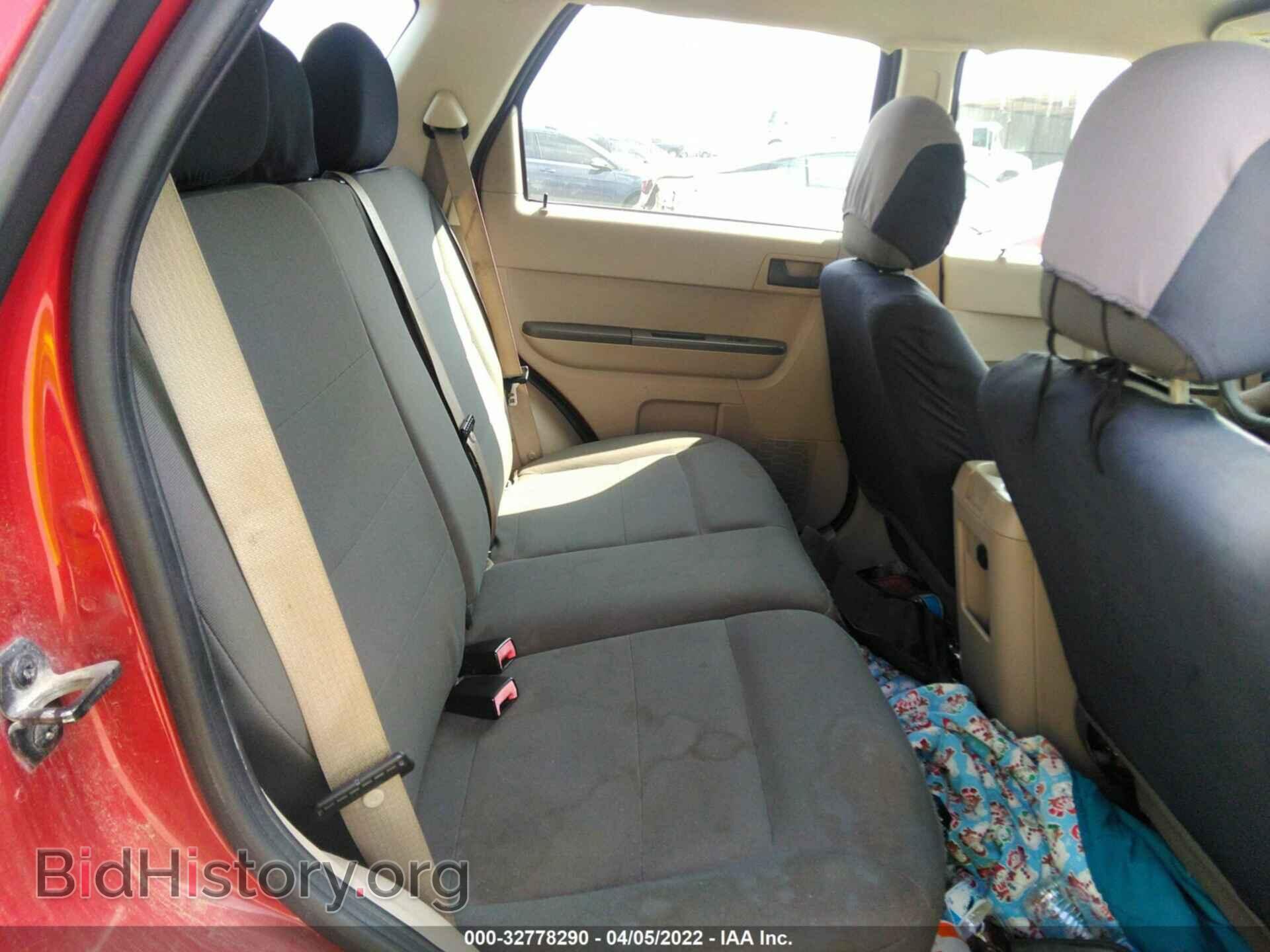 2011 FORD ESCAPE - VIN: 1FMCU0C79BKB90720 - Фото 8