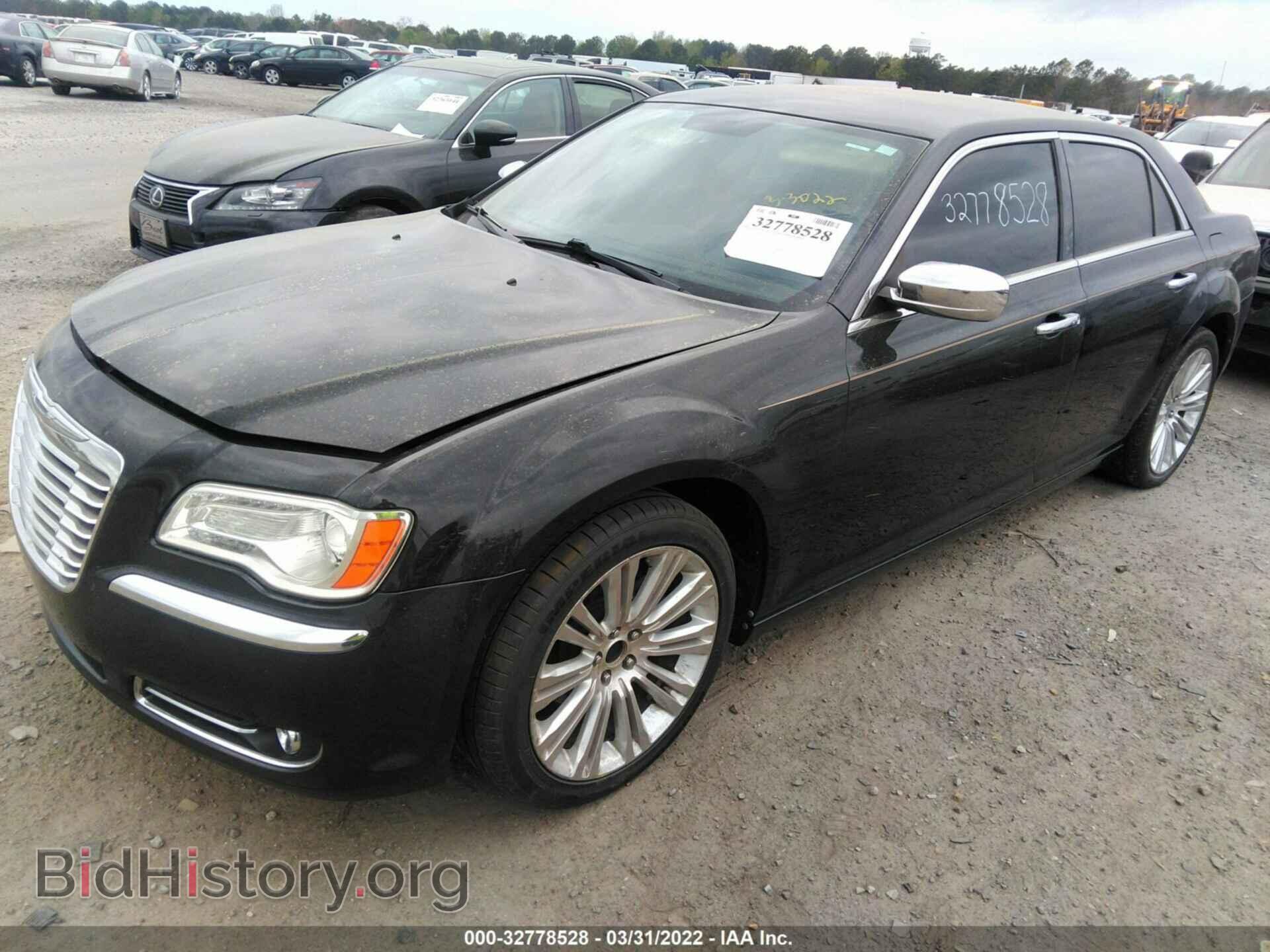 2011 CHRYSLER 300 - VIN: 2C3CA5CG3BH594053 - Фото 2