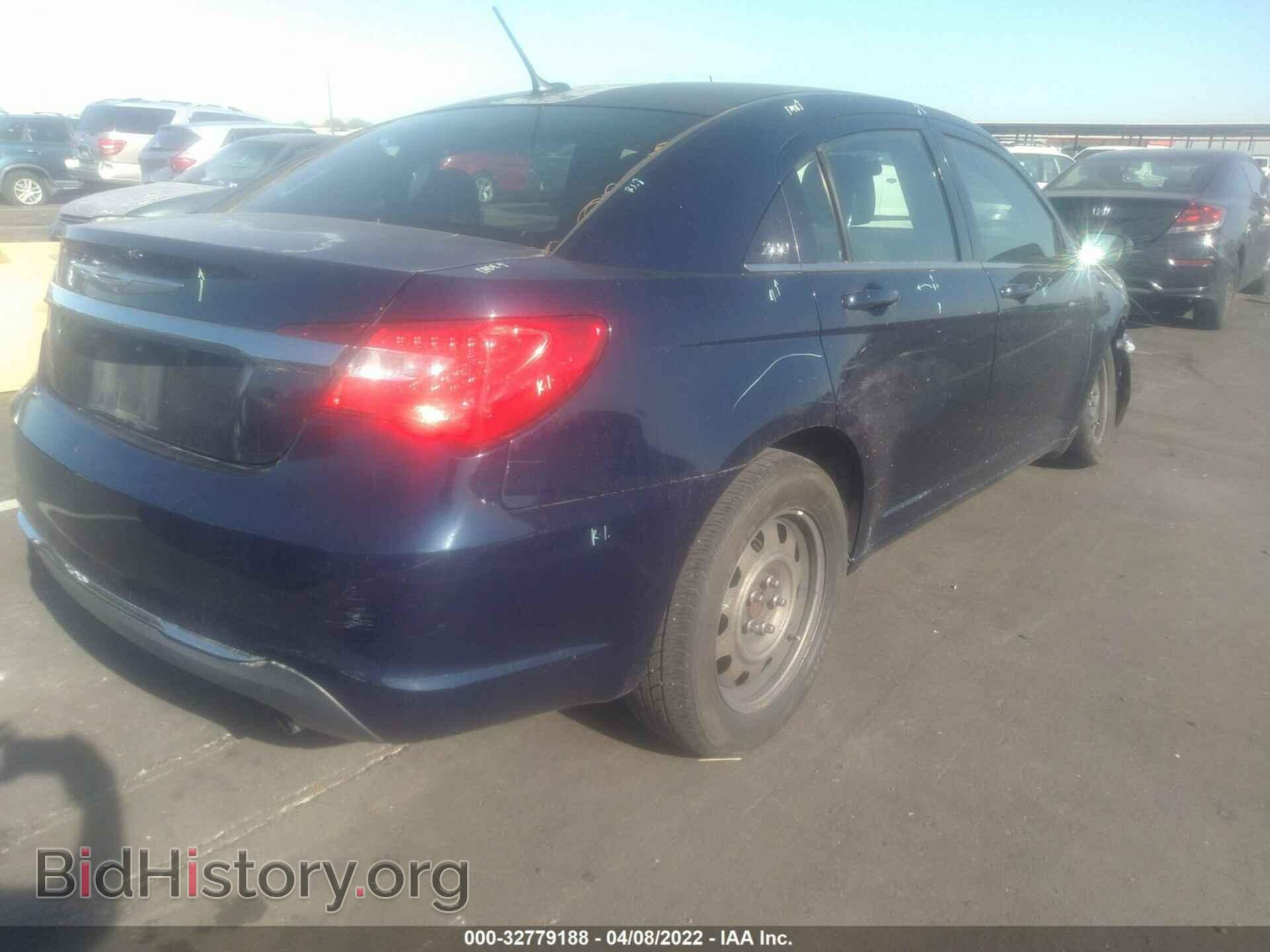 2014 CHRYSLER 200 - VIN: 1C3CCBAB1EN207883 - Фото 4