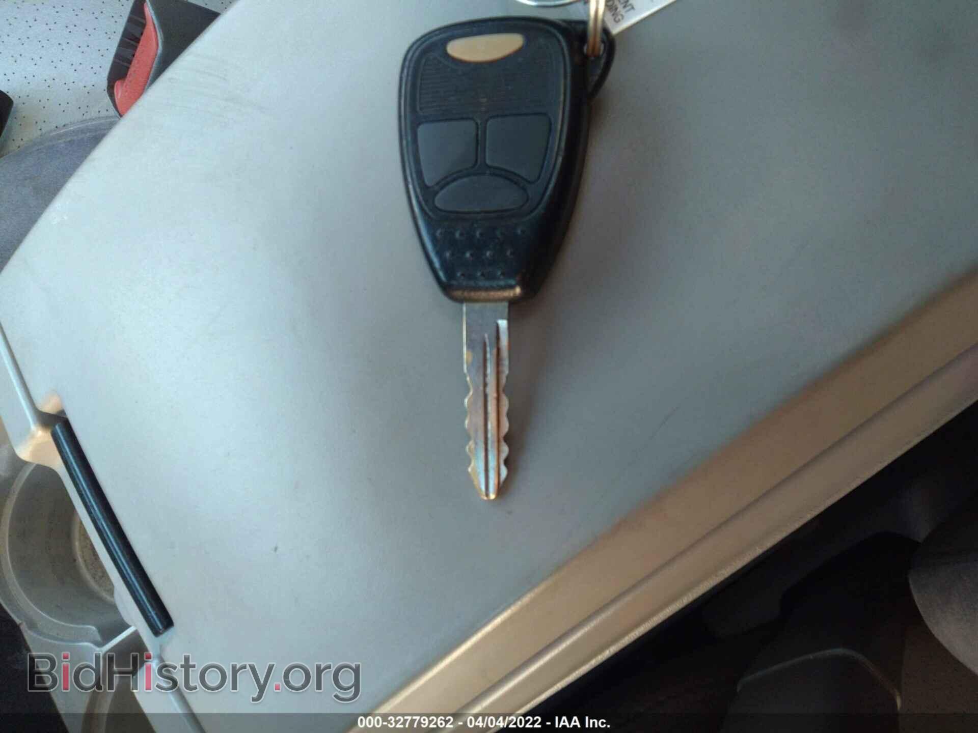 2008 CHRYSLER PACIFICA - VIN: 2A8GF68XX8R624707 - Фото 11