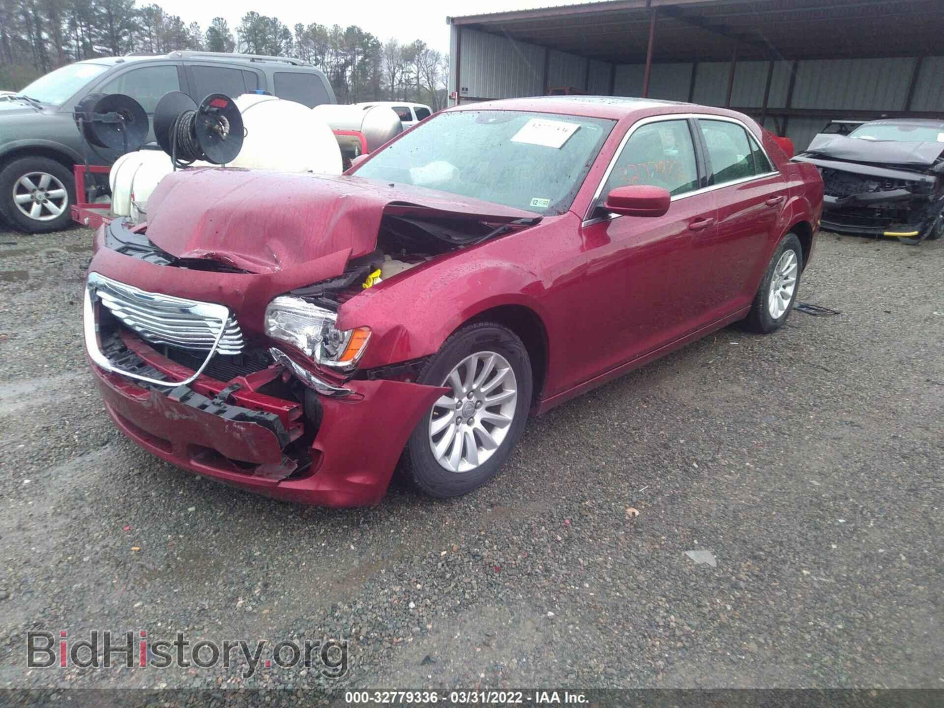 2014 CHRYSLER 300 - VIN: 2C3CCAAG0EH301753 - Фото 2