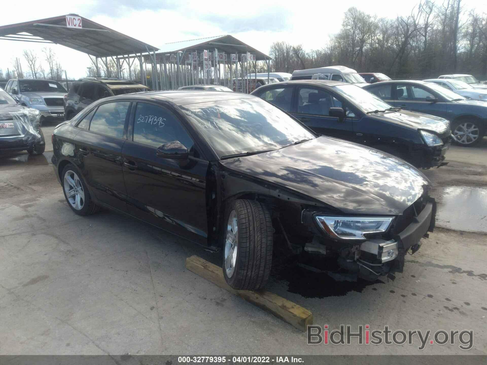 Photo WAUAUGFF7J1007579 - AUDI A3 SEDAN 2018