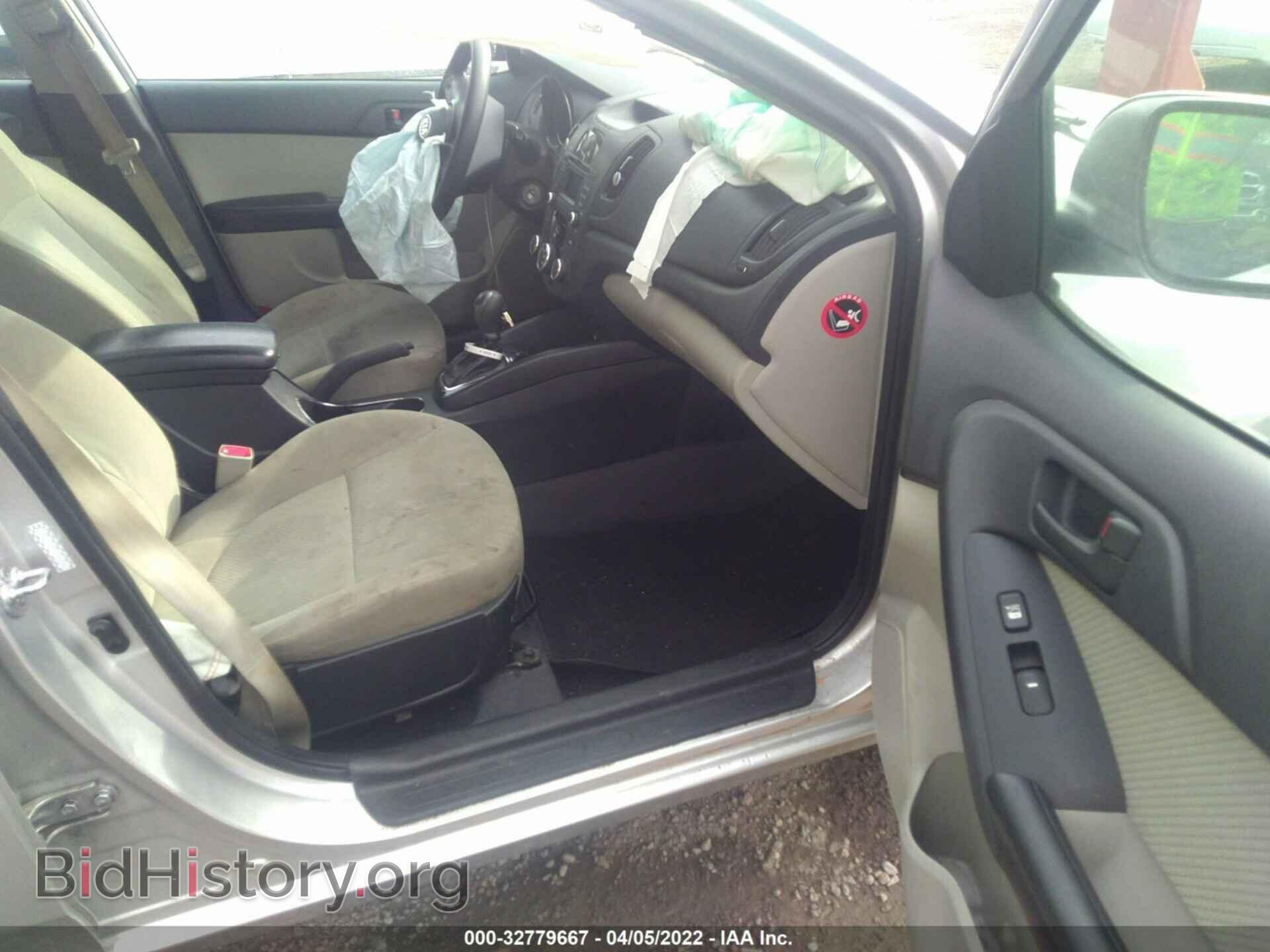 2012 KIA FORTE - VIN: KNAFU4A22C5482755 - Photo 5