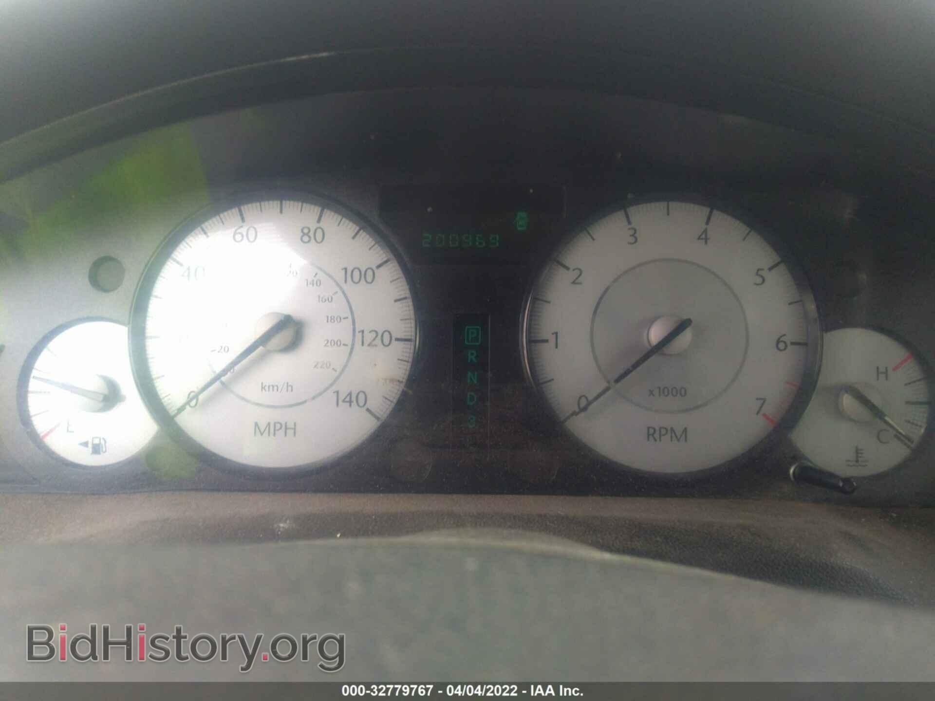2010 CHRYSLER 300 - VIN: 2C3CA5CV8AH195636 - Фото 7