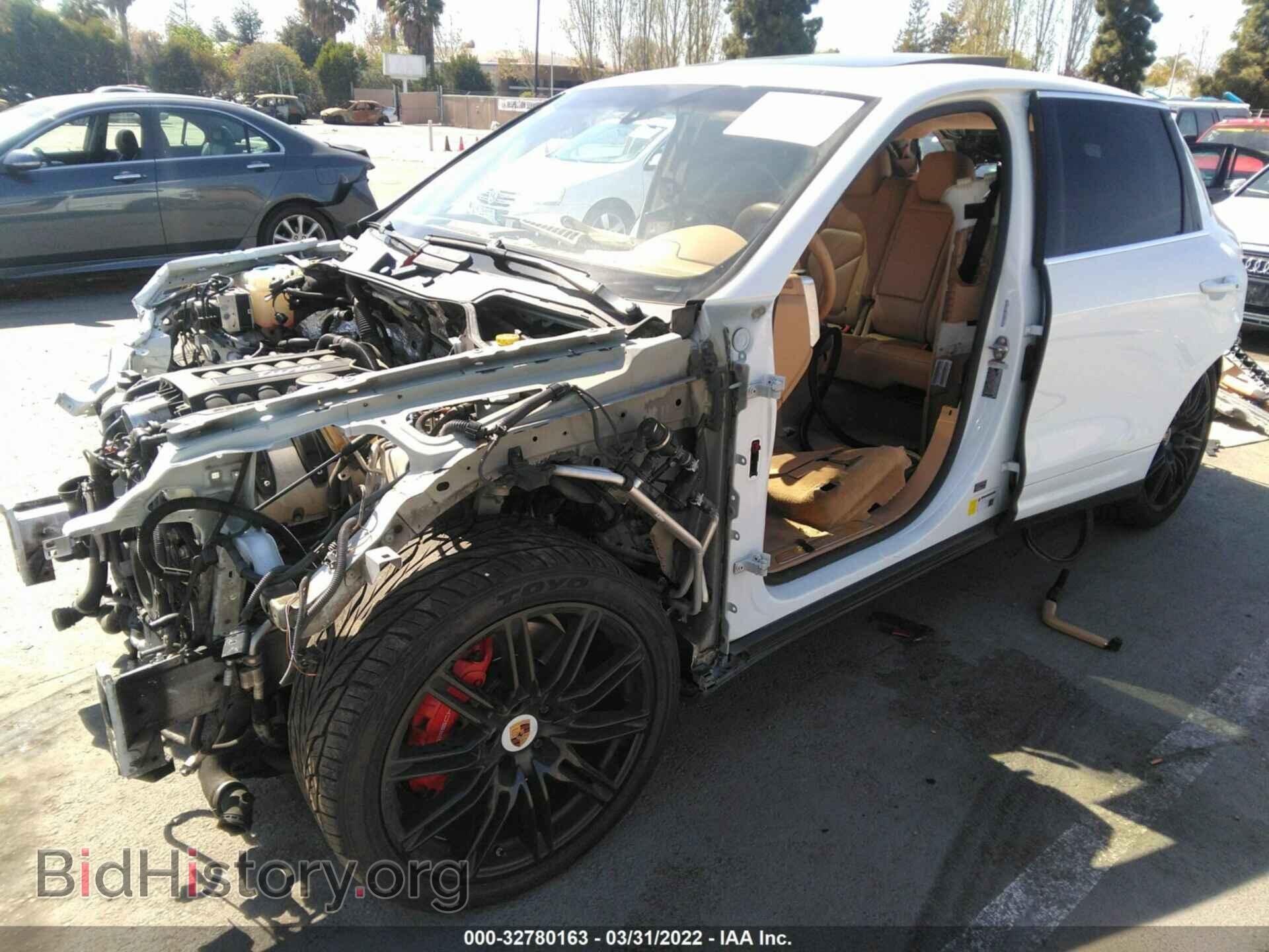 2013 PORSCHE CAYENNE - VIN: WP1AC2A23DLA92814 - Фото 2