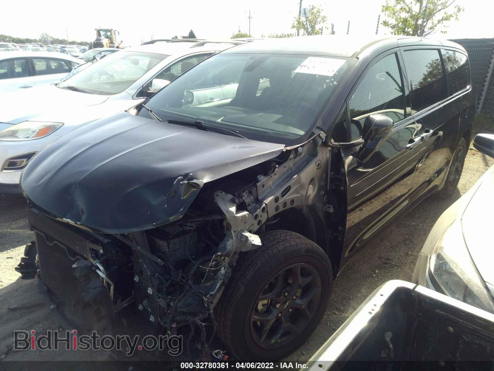2018 CHRYSLER PACIFICA - VIN: 2C4RC1FG1JR287316 - Photo 2